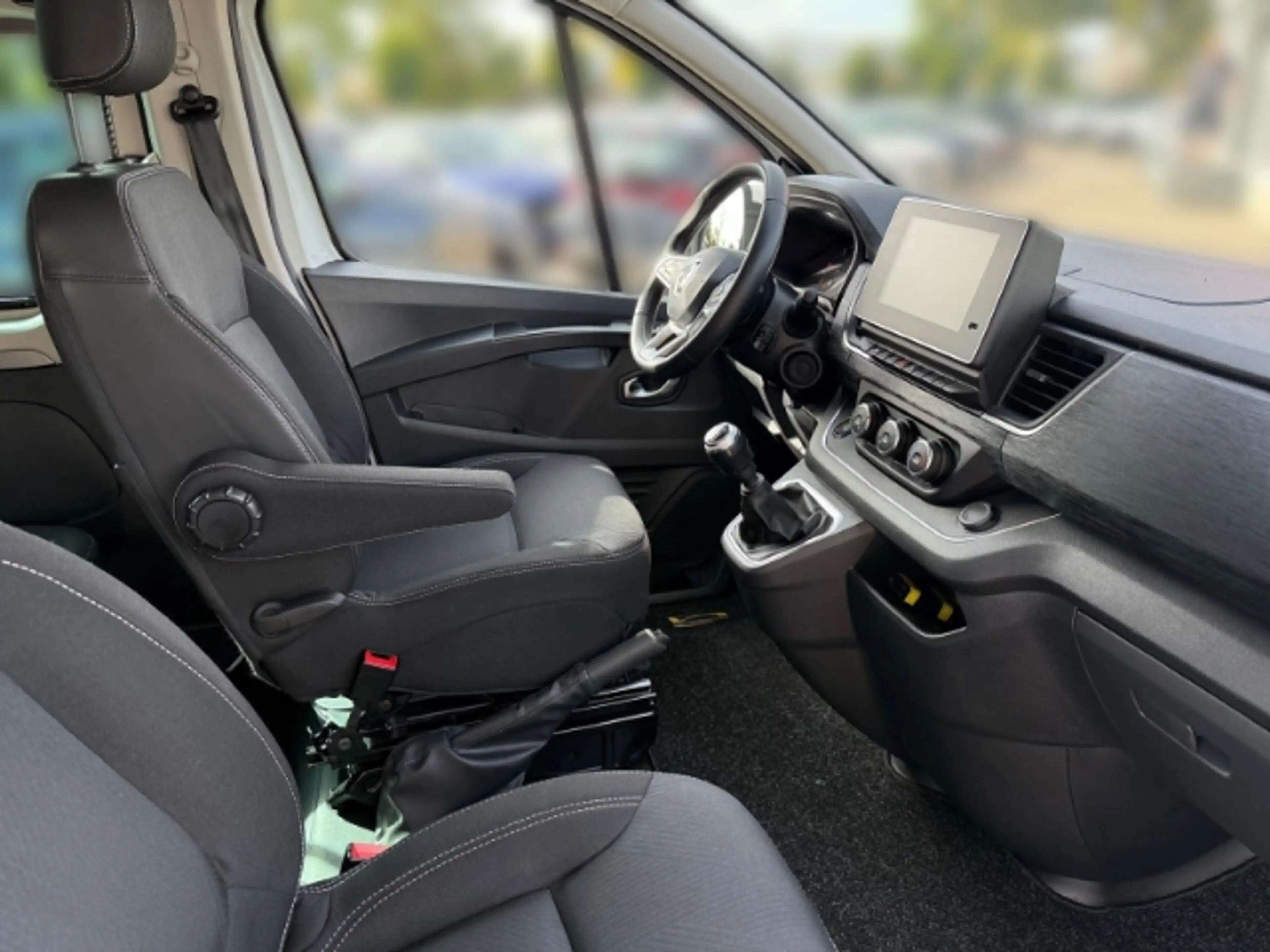 Renault Trafic Combi L2H1 3,0t Life +CARPLAY+KLIMA+SHZ+UVM+ — photo 15
