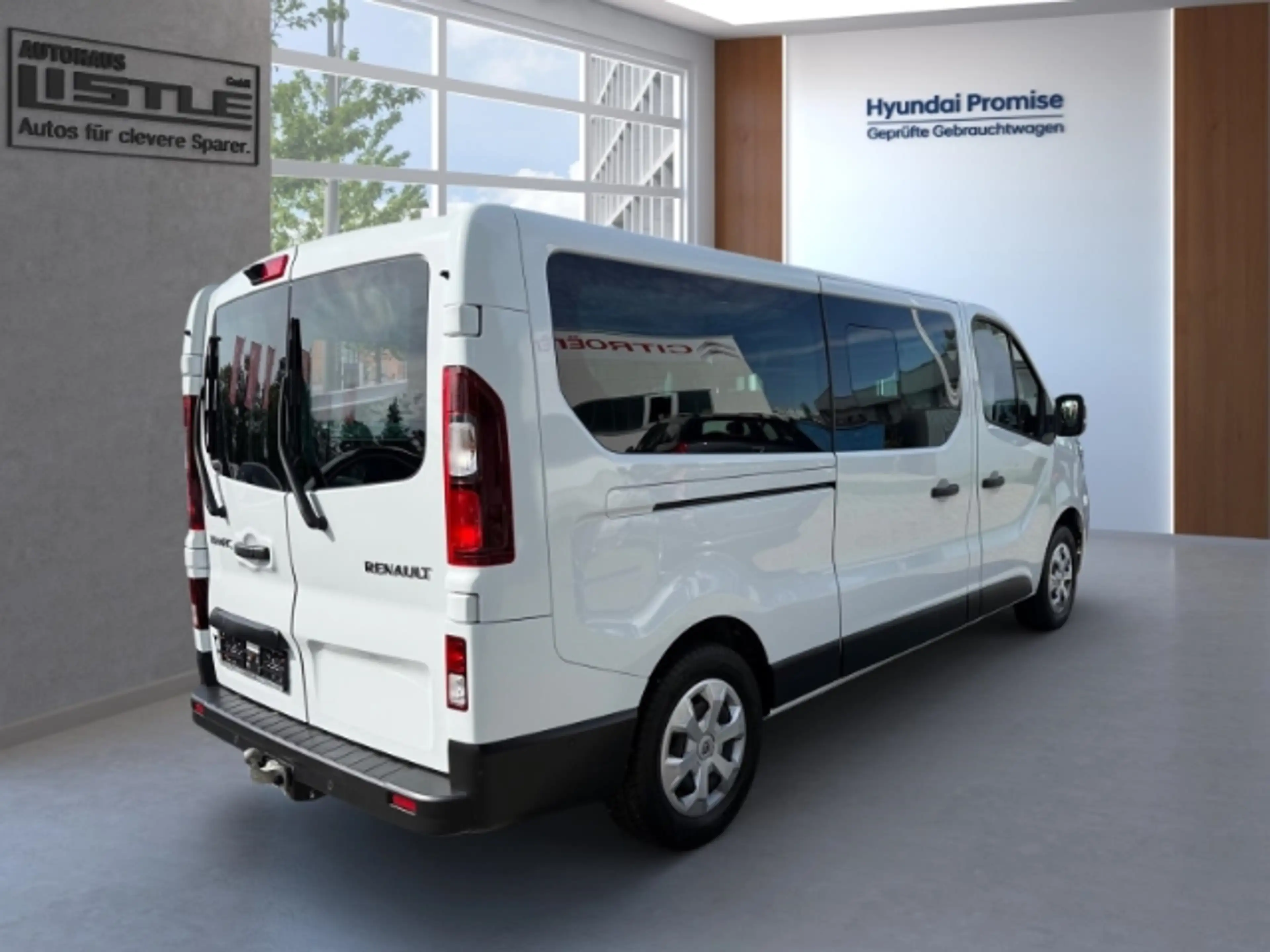 Renault Trafic Combi L2H1 3,0t Life +CARPLAY+KLIMA+SHZ+UVM+ — photo 3
