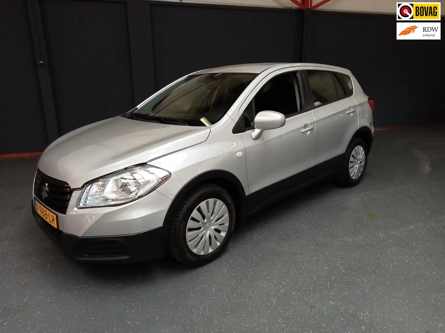 Suzuki SX4 S-Cross 1.6 Comfort Grijs - 1