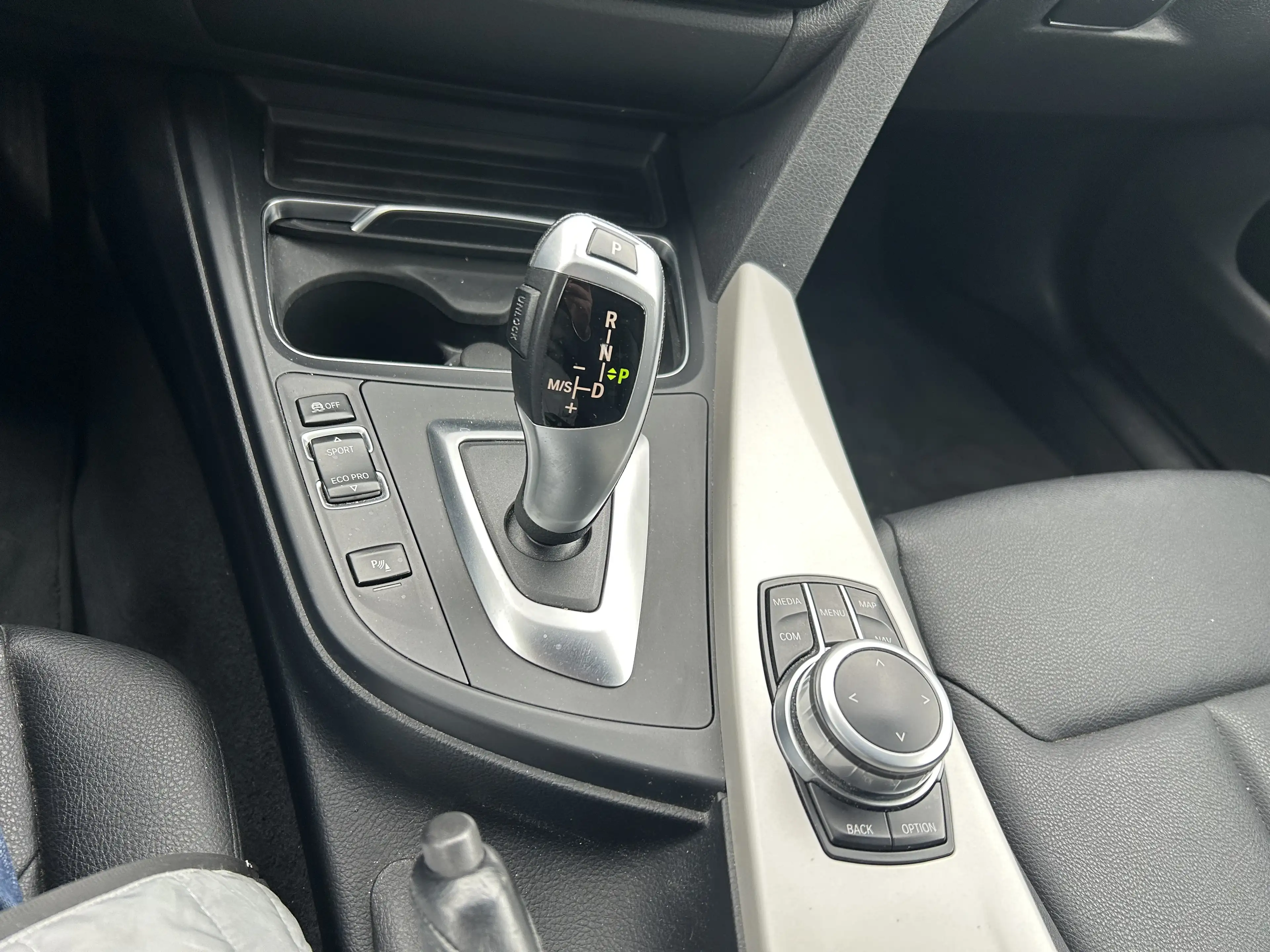 BMW 418 Gran Coupé AUTOMATIQUE 5 PORTES GPS BLUETOOTH GARANTIE 12 MOIS H GPS AIRCO — photo 9