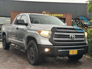 5.7 V8 Double Cab Luxe Leder Airco Cruise Trekhaak
