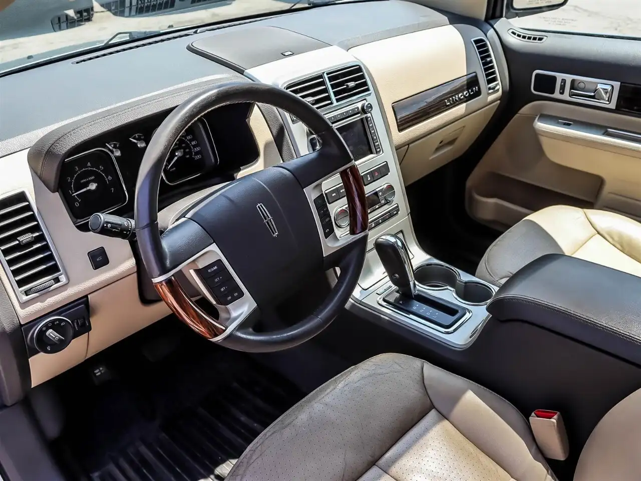 Lincoln MKX снимка Lincoln MKX