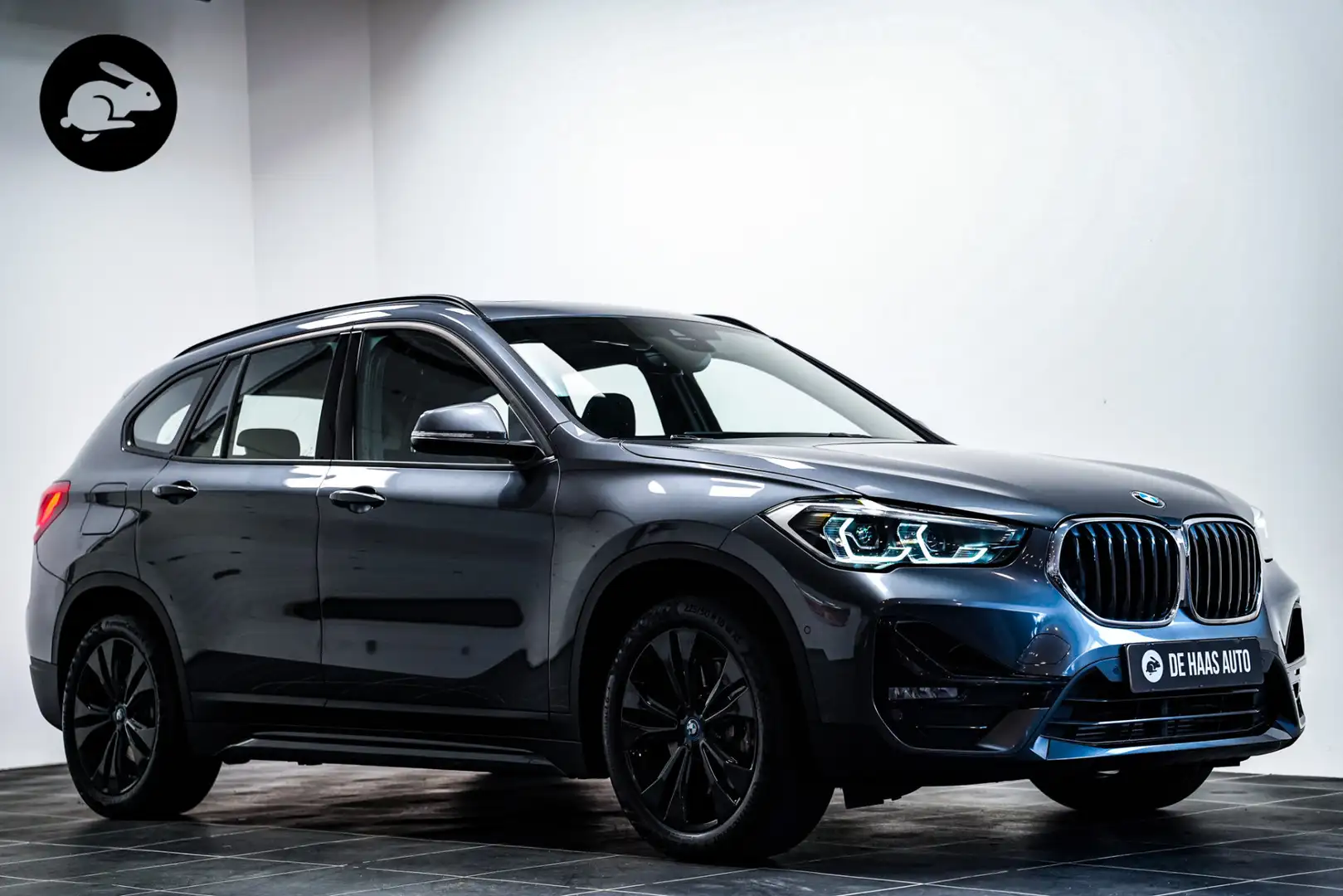 BMW X1 xDrive25e Sportline|Pano dak|Elektr stoelen|Head u Grijs - 1