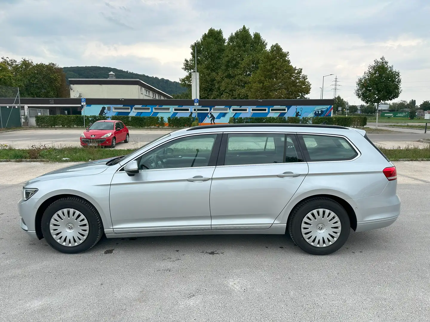 Volkswagen Passat Variant Passat  2.0 TDI SCR DSG Comfortline NAVI ACC AHK Argent - 2