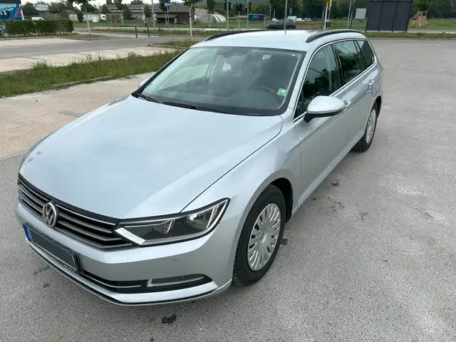 Volkswagen Passat Variant Passat  2.0 TDI SCR DSG Comfortline NAVI ACC AHK