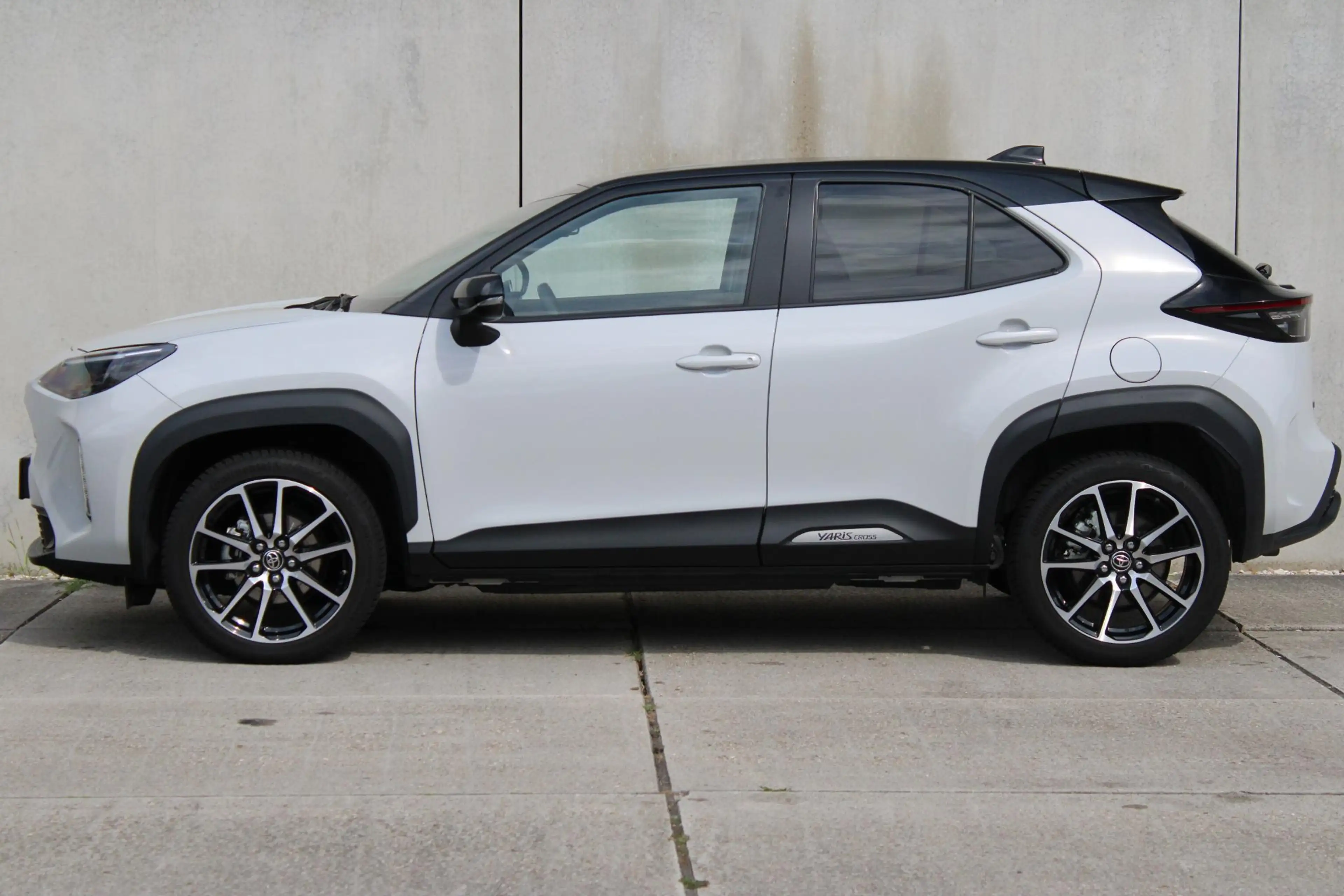 Toyota Yaris Cross 1.5 Hybrid GR Sport / JBL / ELEKTR A.KLEP / TWO TO — photo 2