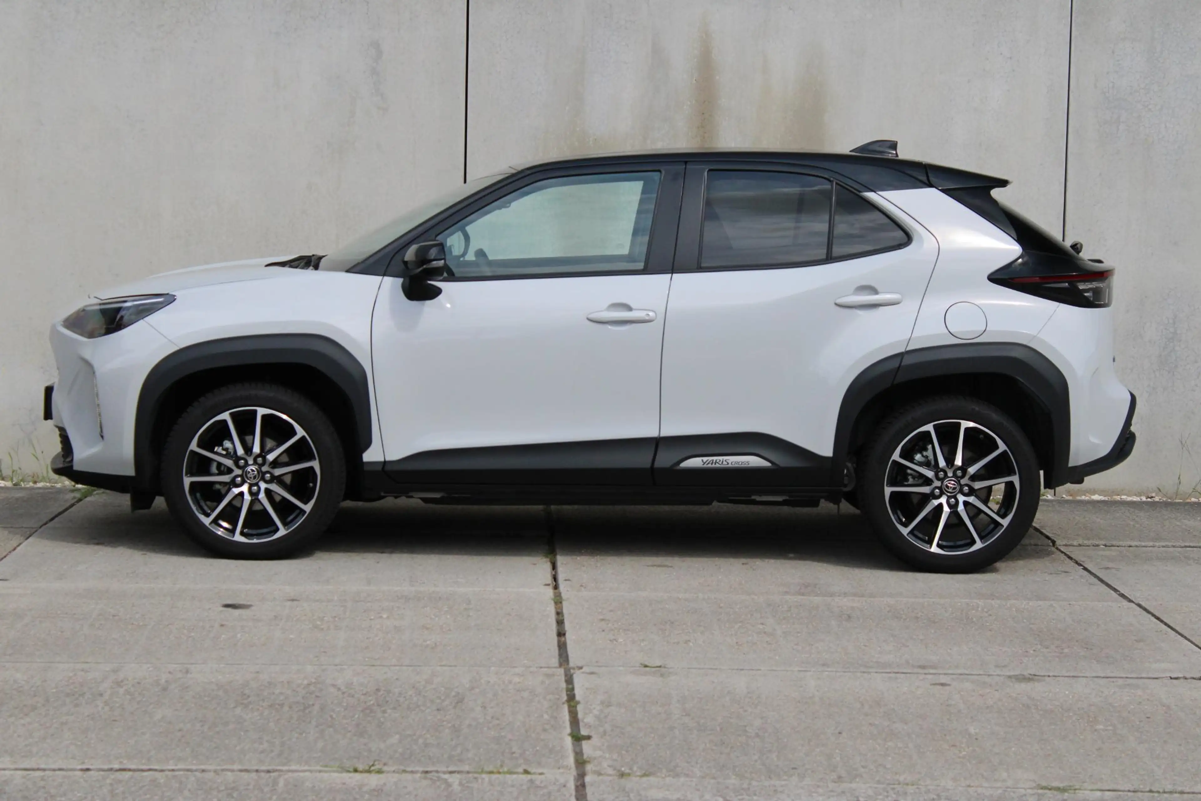 Toyota Yaris Cross 1.5 Hybrid GR Sport / JBL / ELEKTR A.KLEP / TWO TO — photo 22