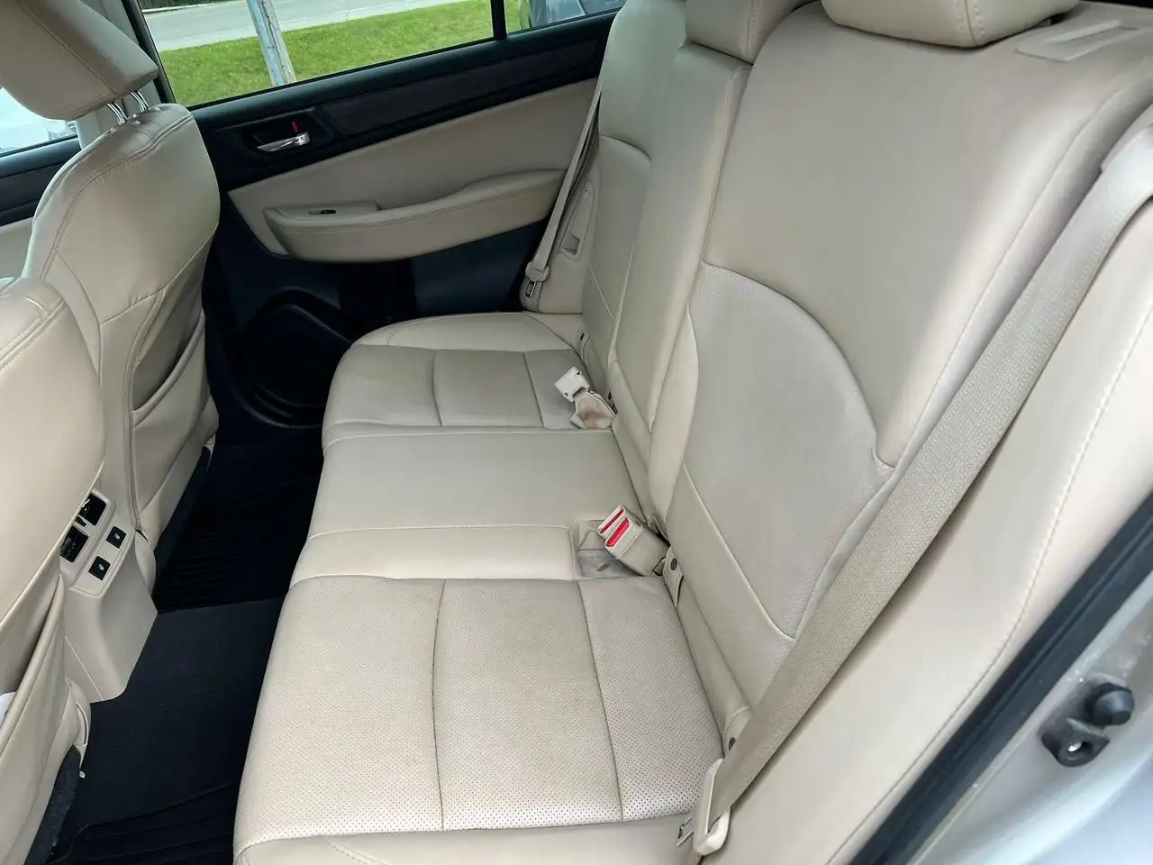 Subaru OUTBACK photo Subaru OUTBACK
