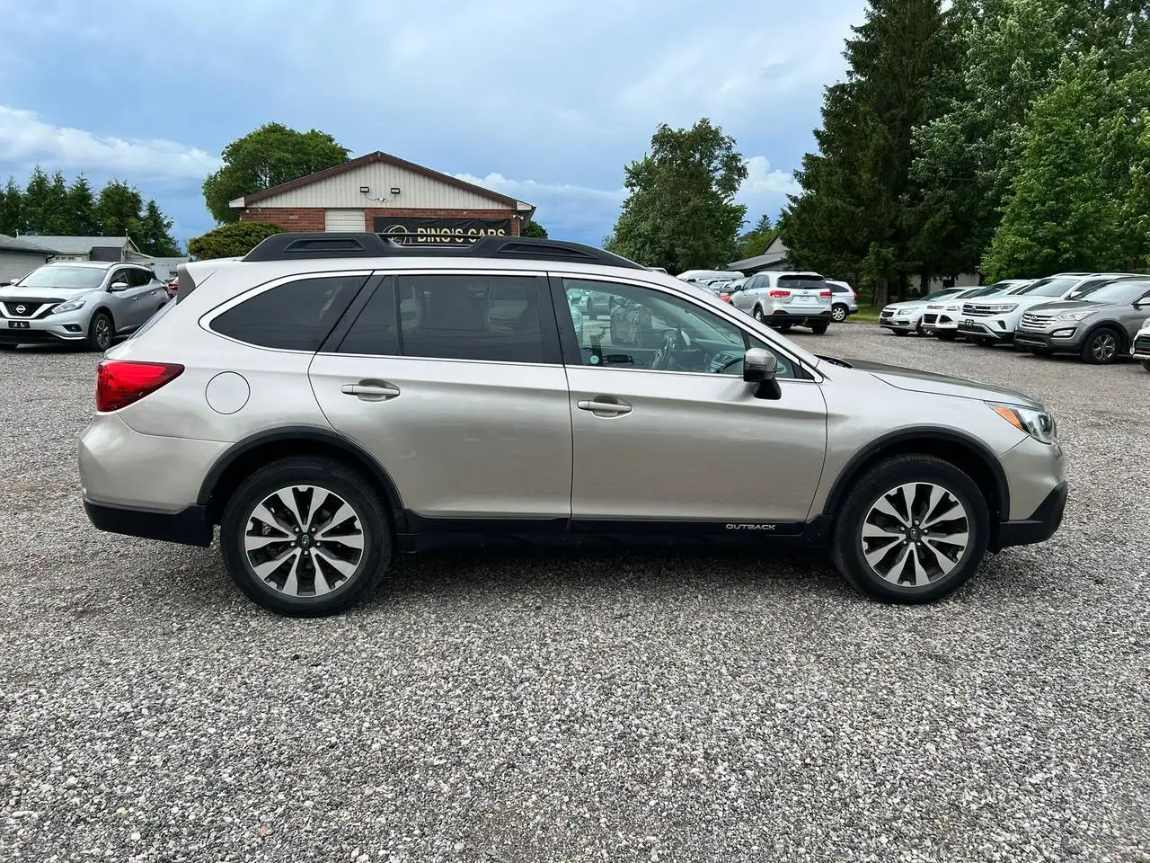 Subaru OUTBACK photo Subaru OUTBACK