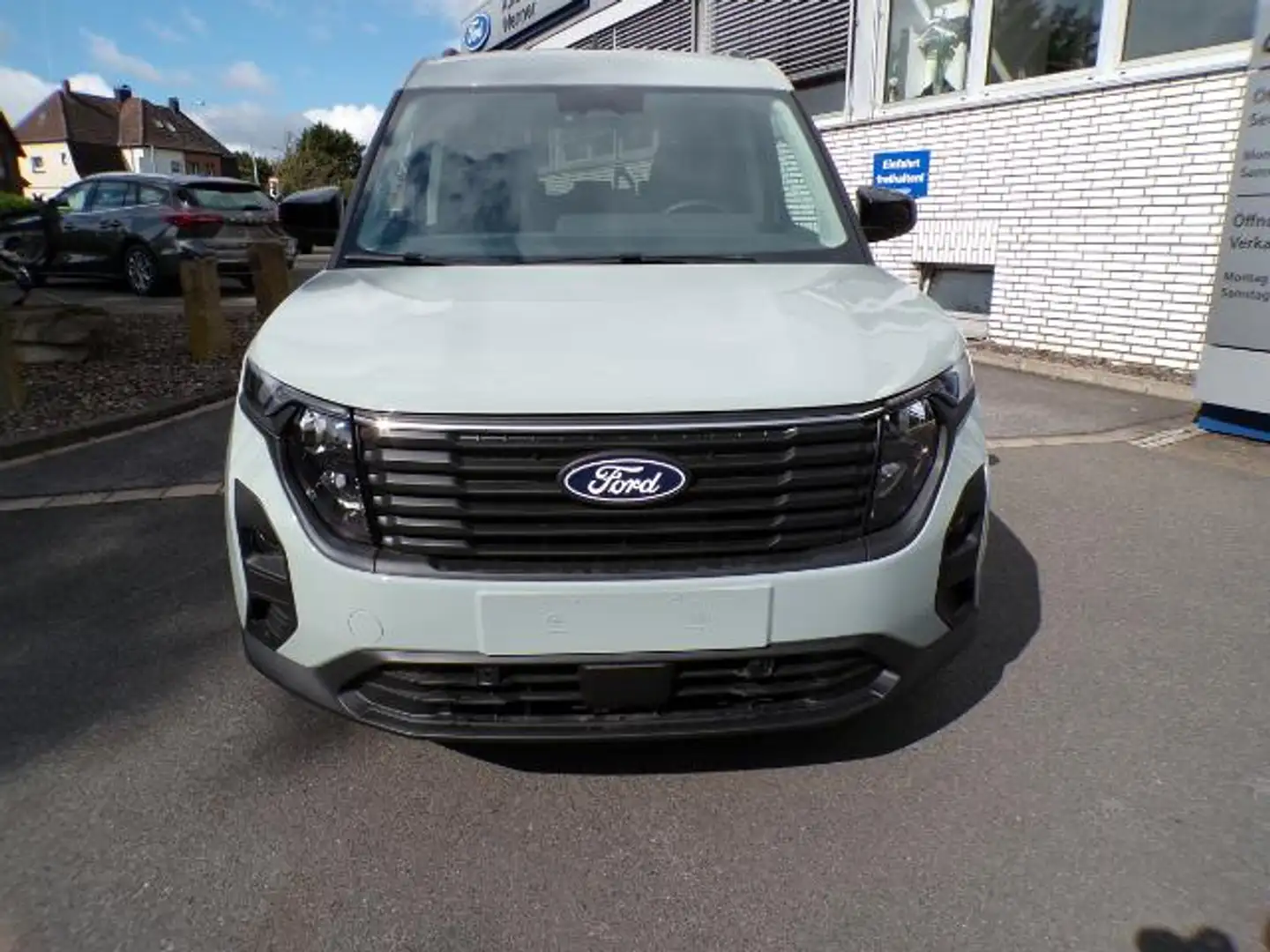 Ford Tourneo Courier Titanium Winterpaket /  5 Jahre FGS / PDC Grigio - 2