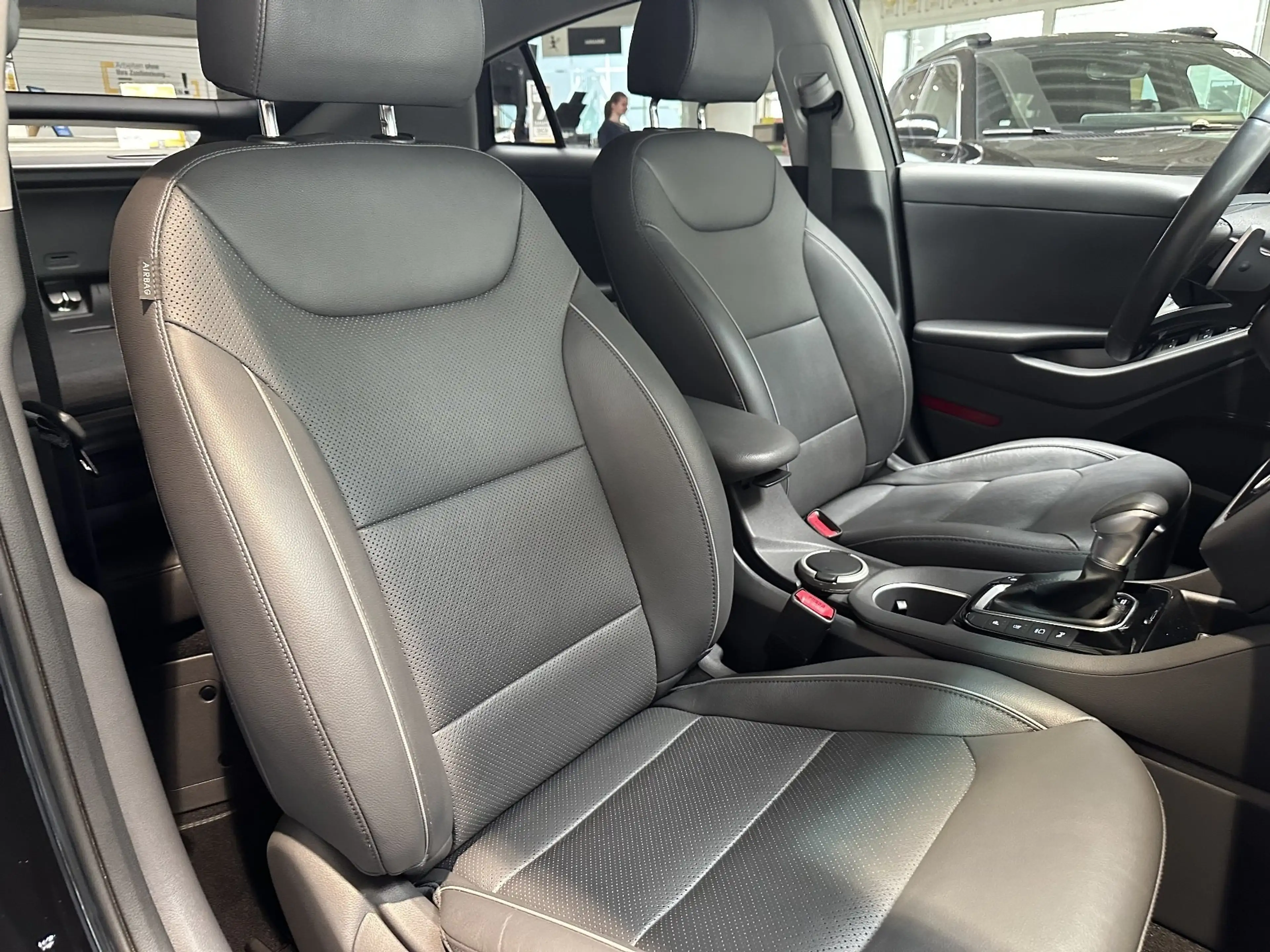 Hyundai IONIQ Hybrid 1.6 GDI Prime — photo 8