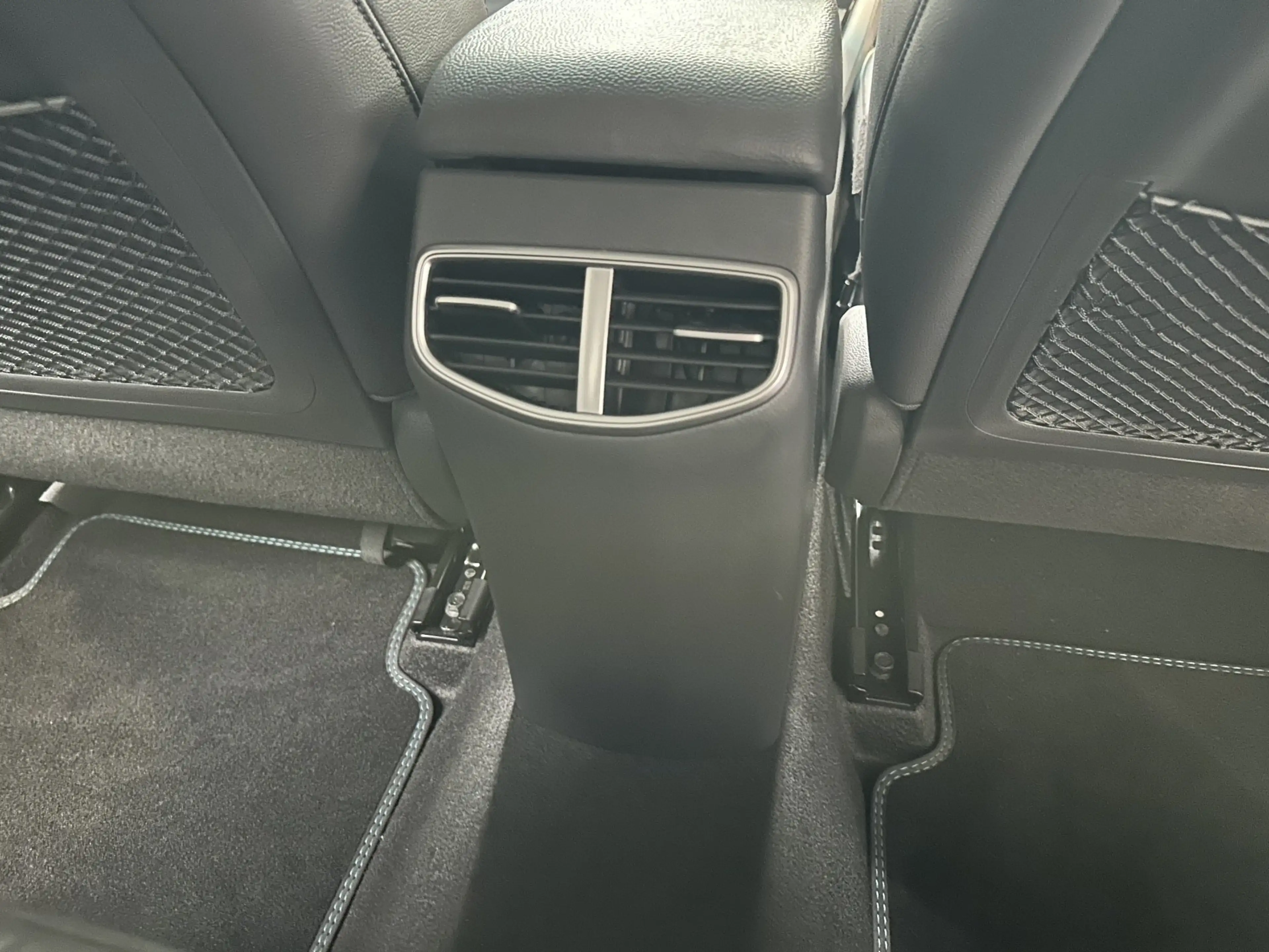 Hyundai IONIQ Hybrid 1.6 GDI Prime — photo 12