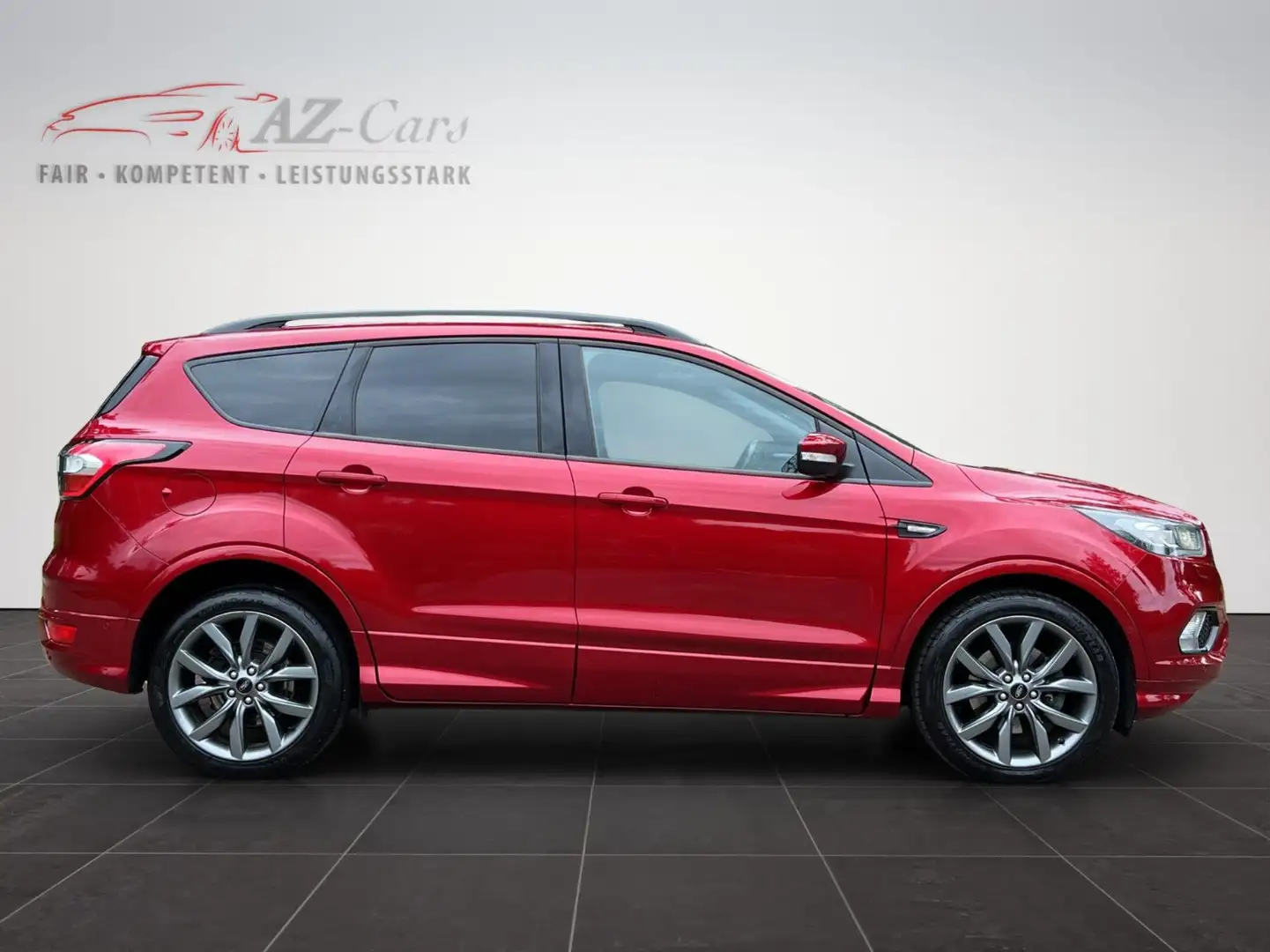 Ford Kuga ST-LINE *ACC*AUTOM.*PANO*XENON*NAVI*KAMERA* Rouge - 1