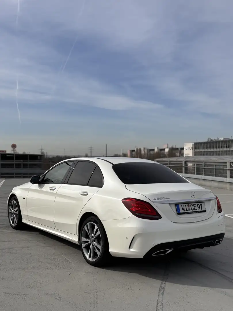Mercedes-Benz C 300 de 9G-TRONIC AMG Line - 2
