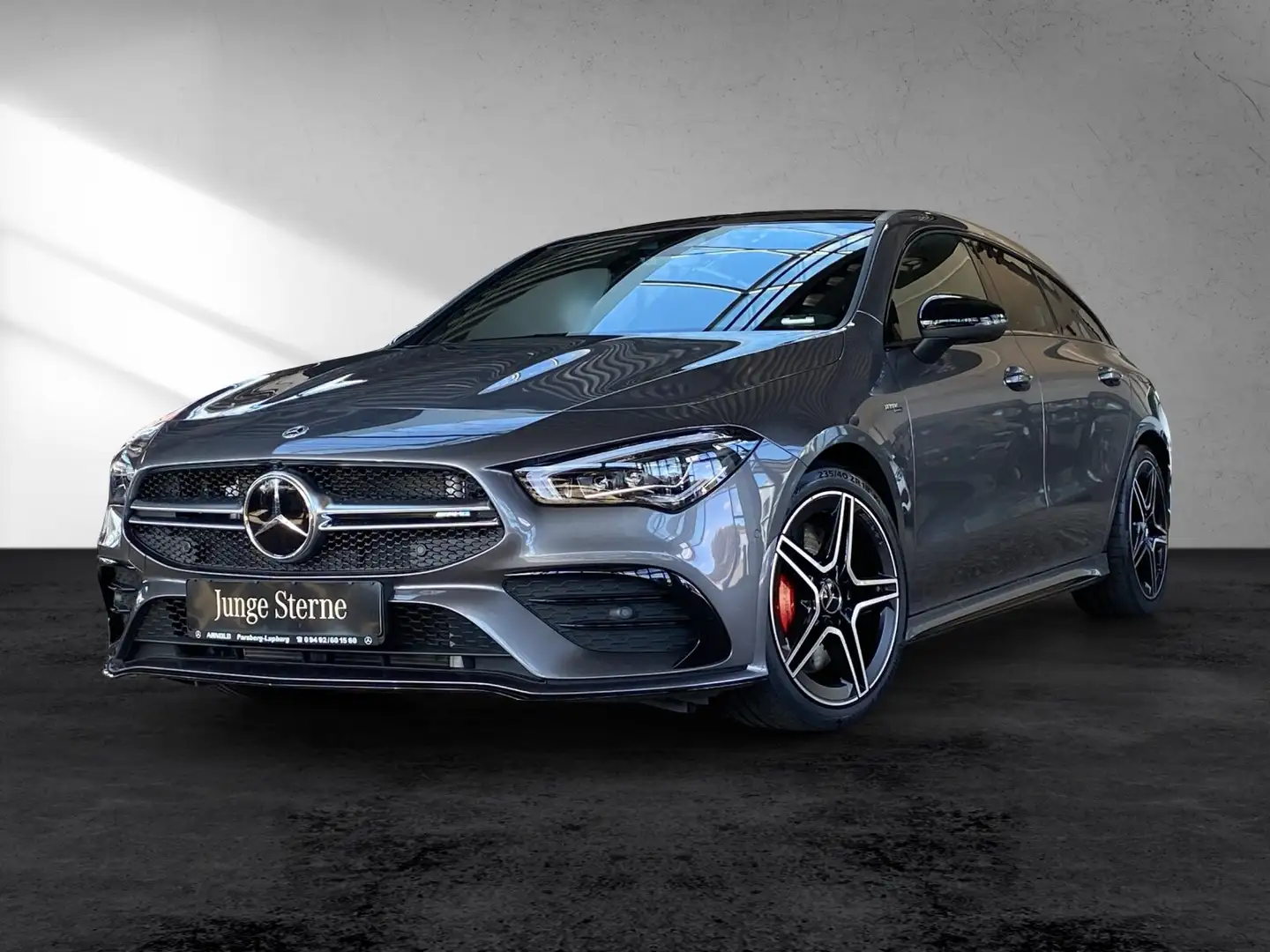 Mercedes-Benz CLA 35 AMG Mercedes-AMG CLA 35 4M SB Night Pano Distr. 360° Šedá - 2