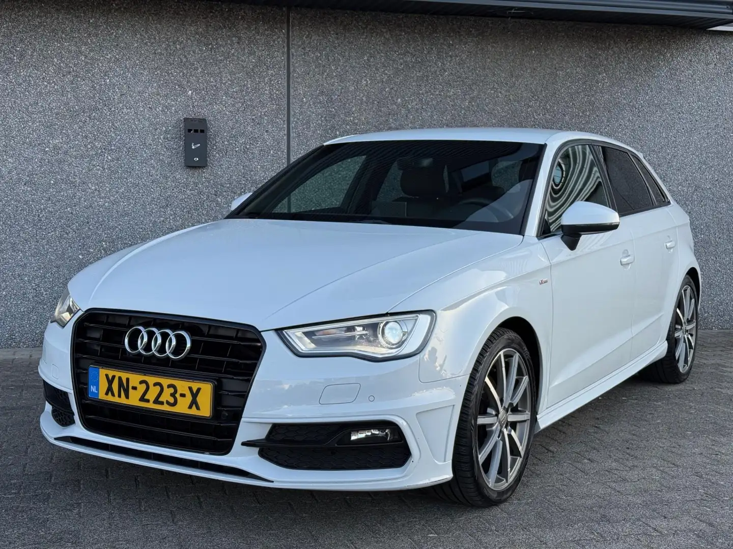 Audi A3 Sportback 1.4 TFSI S-line Xenon Alcantara Navi Wit - 2