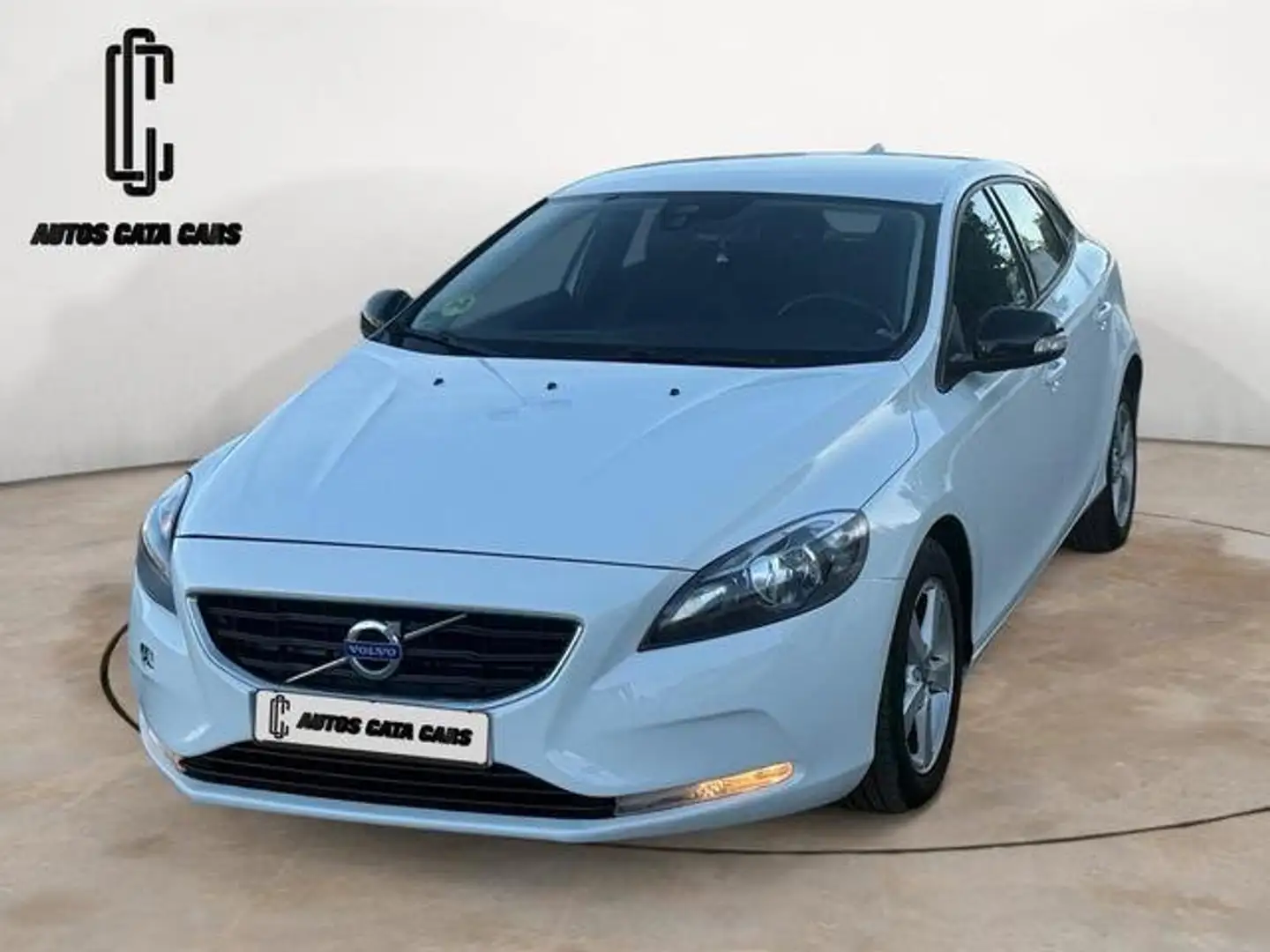 Volvo V40 D2 Kinetic 115 Blanco - 2