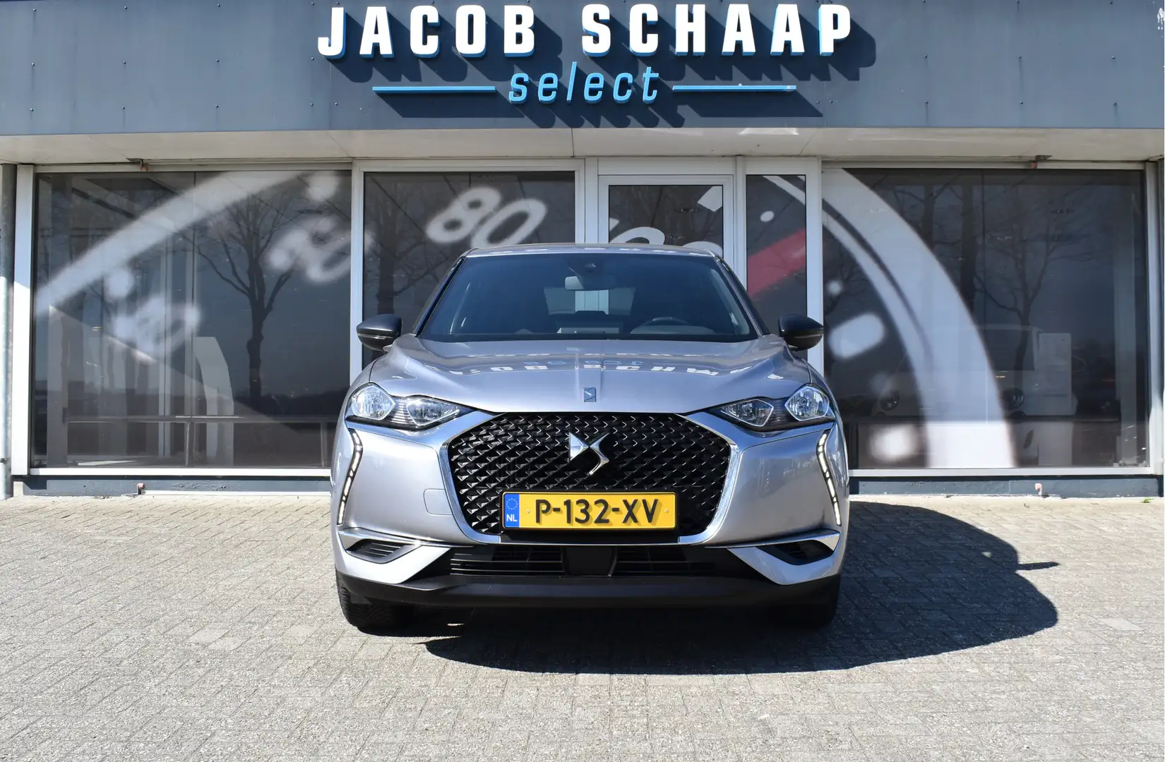 DS Automobiles DS 3 Crossback 1.2 PureTech Montmartre / Climate control / Carpla Grau - 2