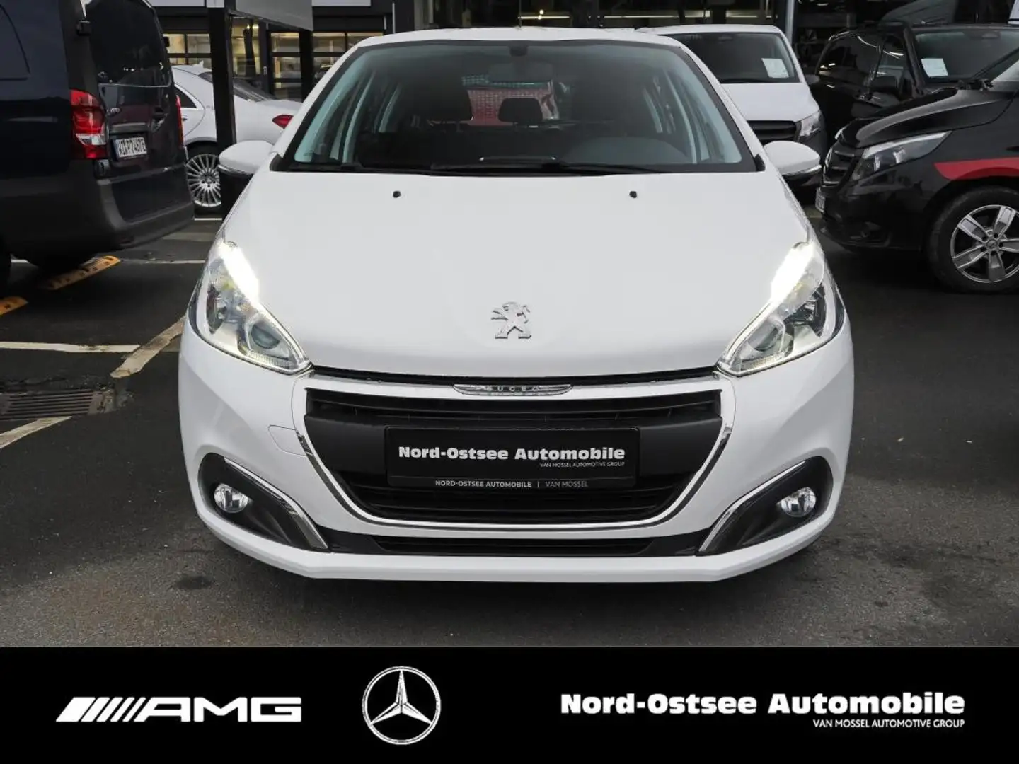 Peugeot 208 1.2 12V PURETECH 82 ACTIVE TEMPOMAT SHZ PDC Bianco - 2