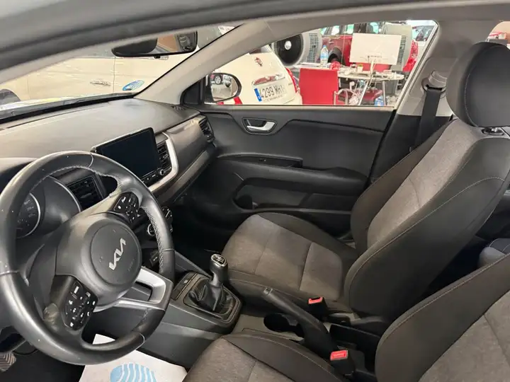 Kia Stonic 1.0 T-GDi MHEV iMT Concept (2021) 2022, foto 10
