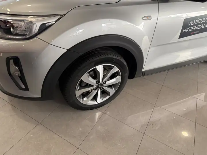 Kia Stonic 1.0 T-GDi MHEV iMT Concept (2021) 2022, foto 4