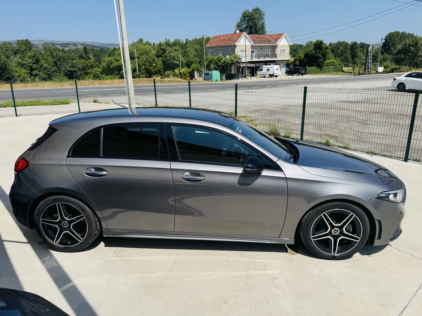 Mercedes-Benz A 200 200d 8G-DCT Gris - 2