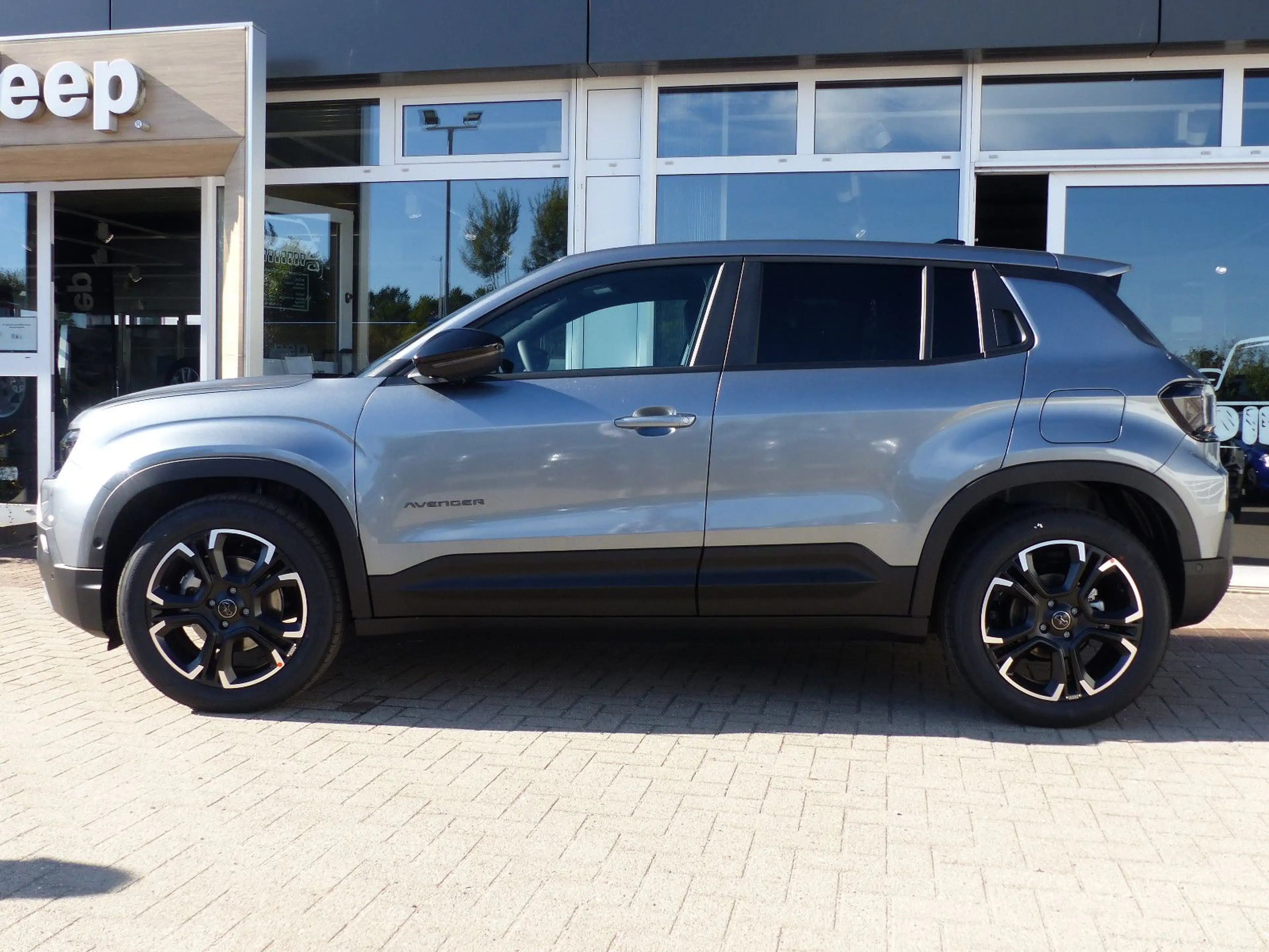 Jeep Avenger Summit BEV — photo 7