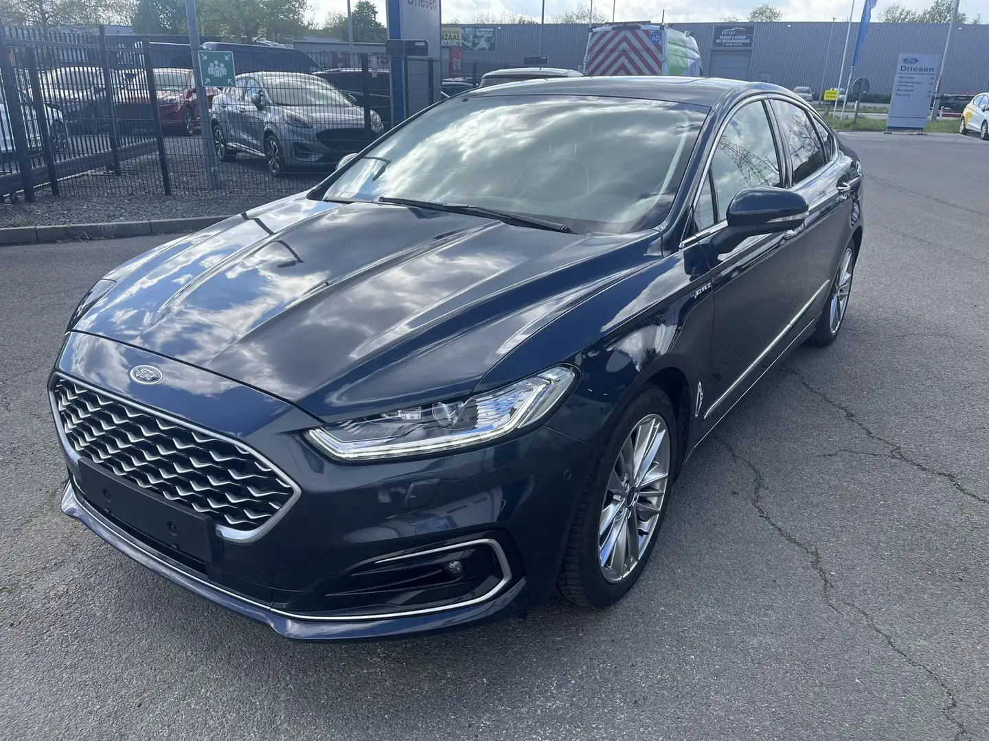 Ford Mondeo Vignale 2.0i 187pk hybride 4d - 2