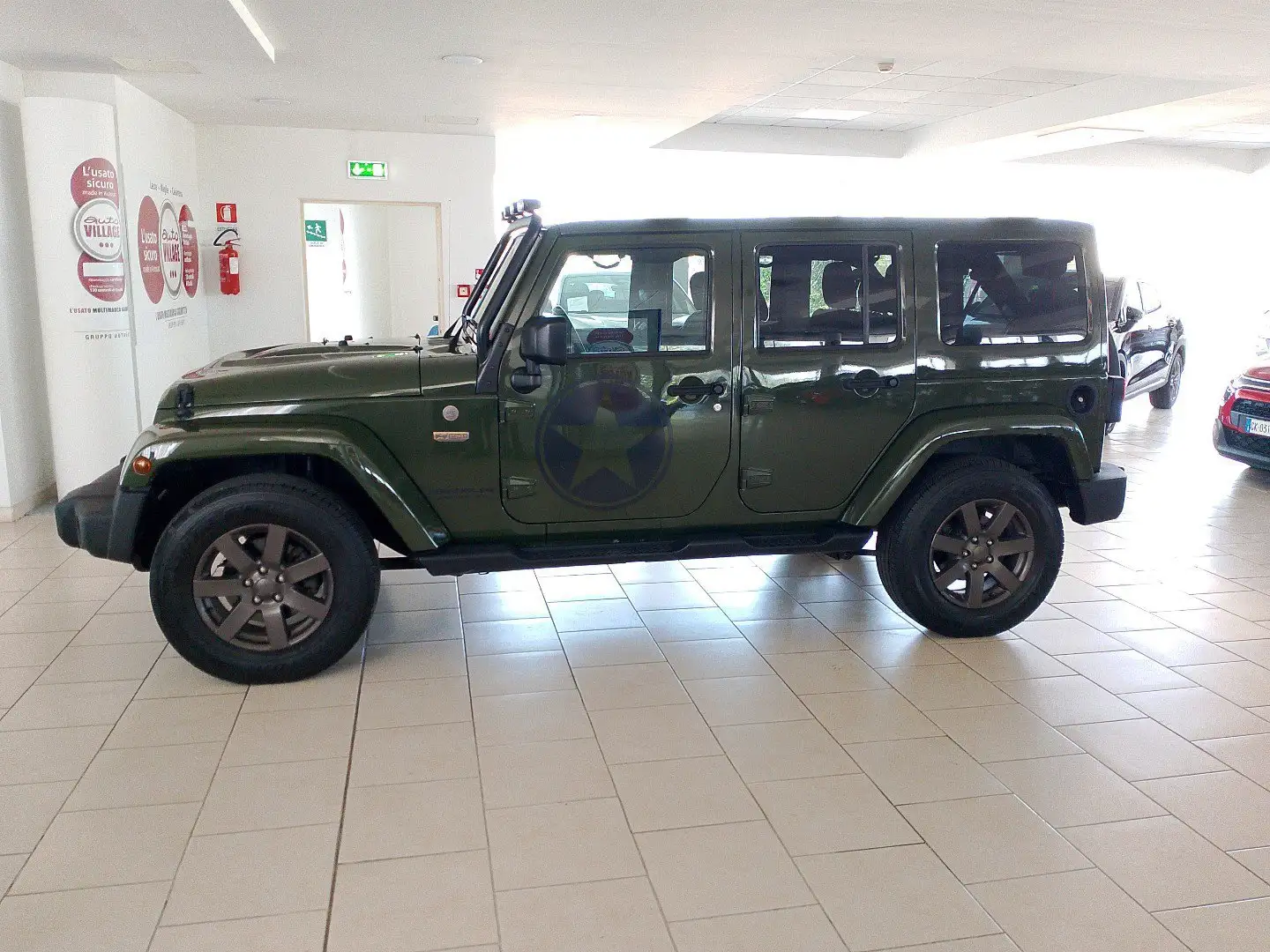 Jeep Wrangler Unlimited 2.8 CRD DPF Sahara Auto Vert - 2