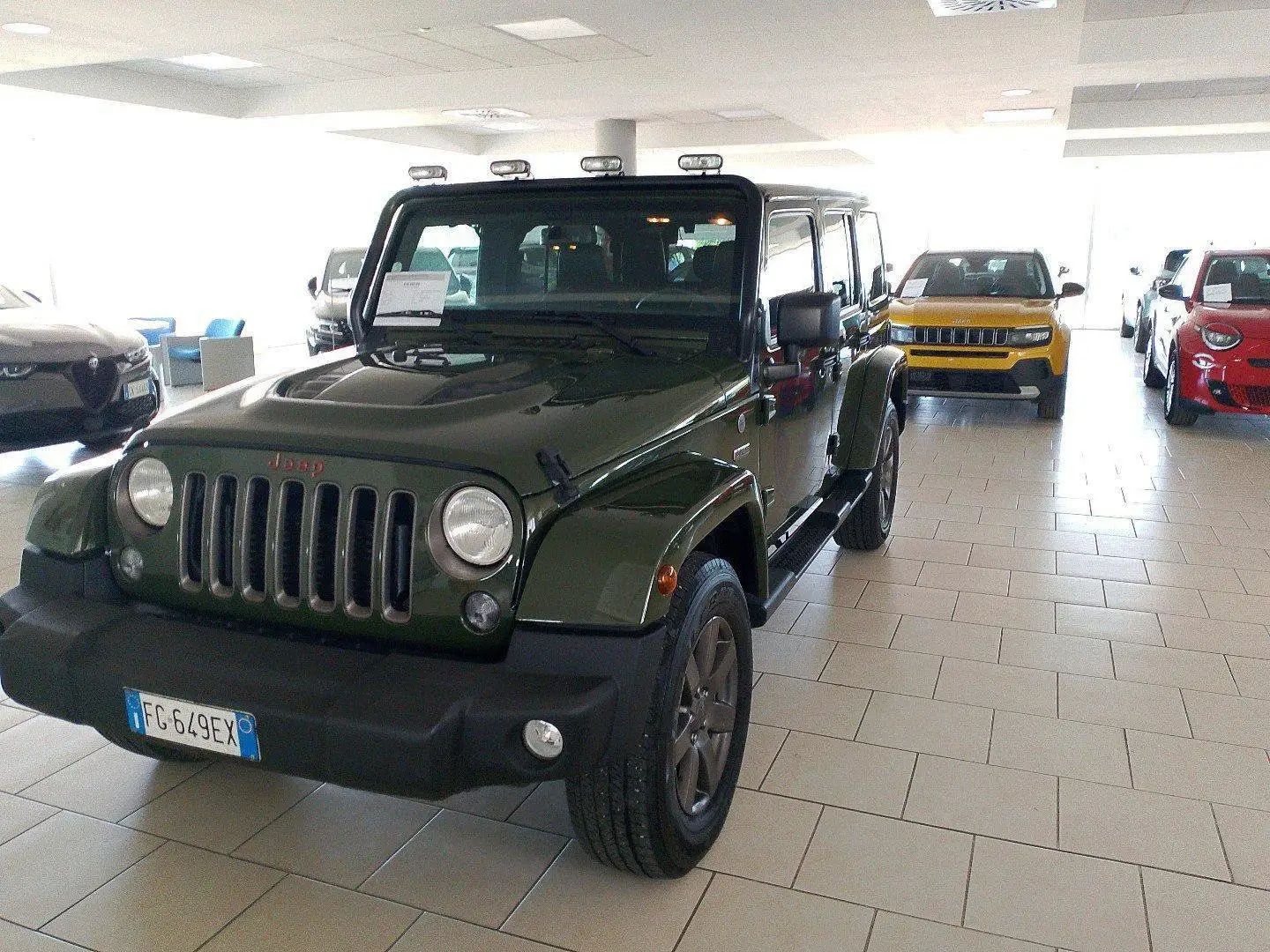 Jeep Wrangler Unlimited 2.8 CRD DPF Sahara Auto Vert - 1