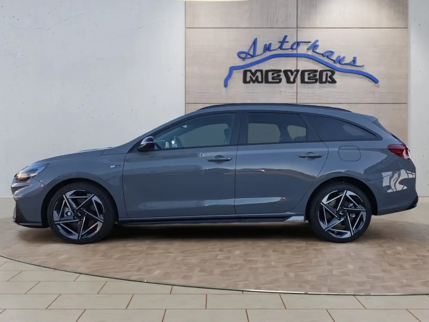 Hyundai i30 Kombi N-Line 1.5 T-GDI 7DCT Voll-LED/Navi/Winterp. Gris - 2