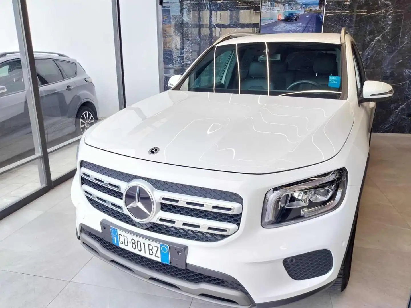 Mercedes-Benz GLB 180 D Automatic Premium PROMO Bianco - 2