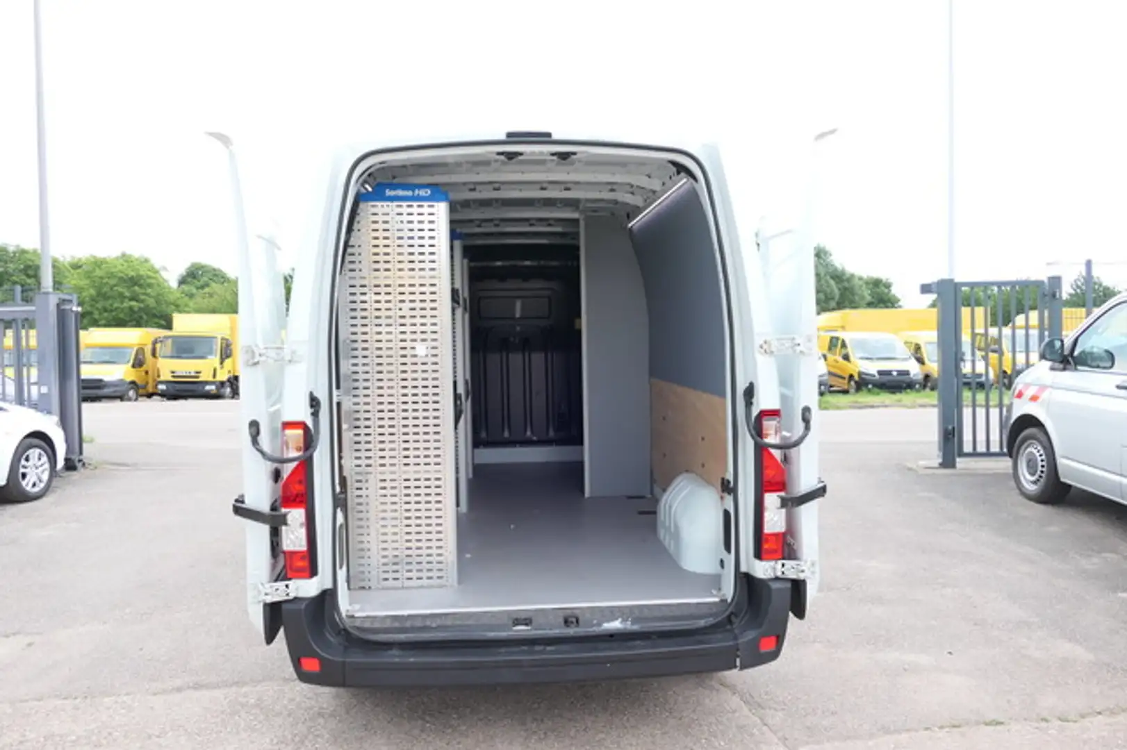 Renault Master 130 dCi L3H2 Euro6 KLIMA COC Regal Weiß - 1