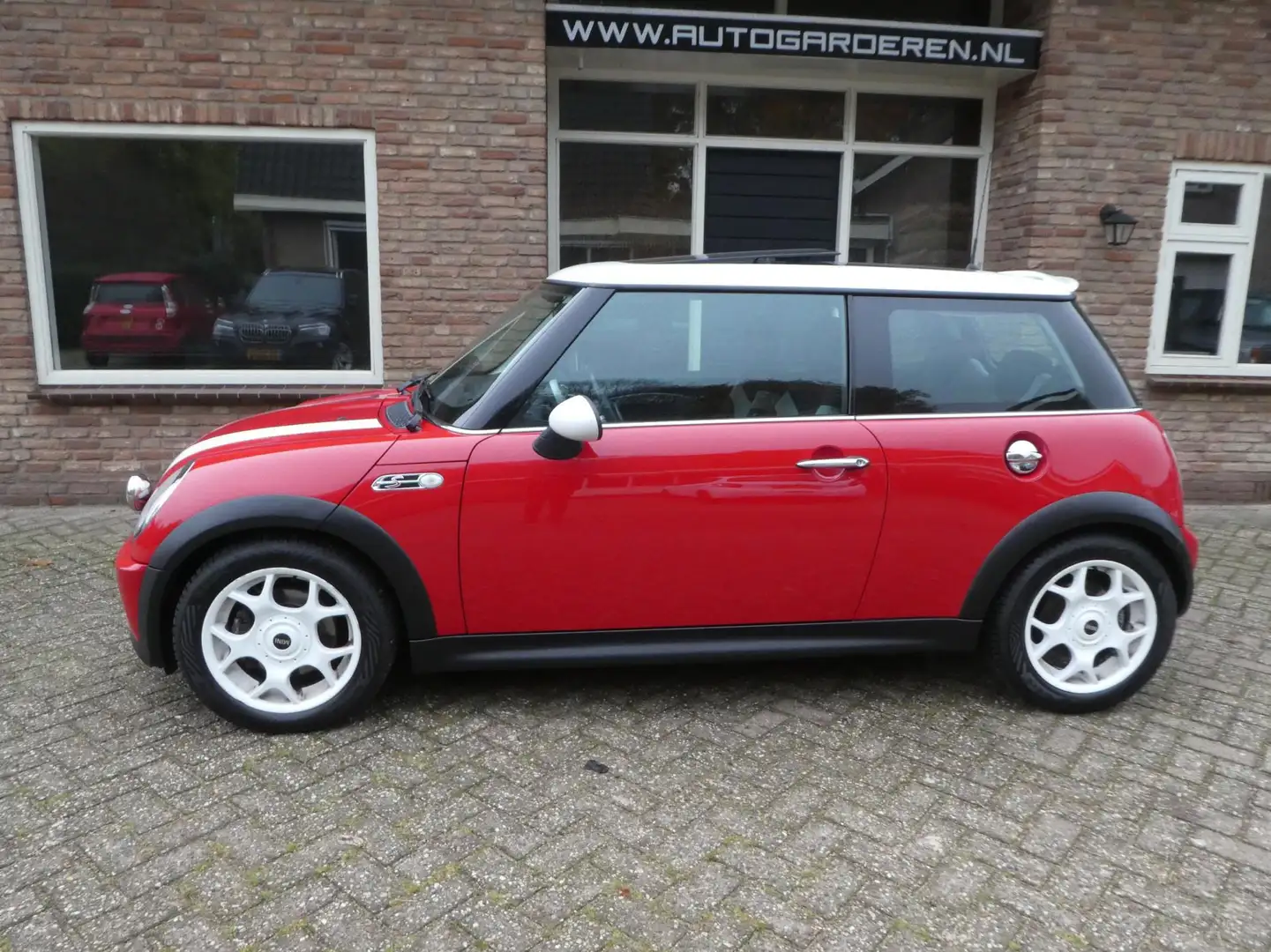 MINI Cooper S Mini 1.6 / Panoramadak Red - 2