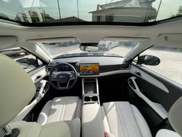 Byd Atto 2 view 8