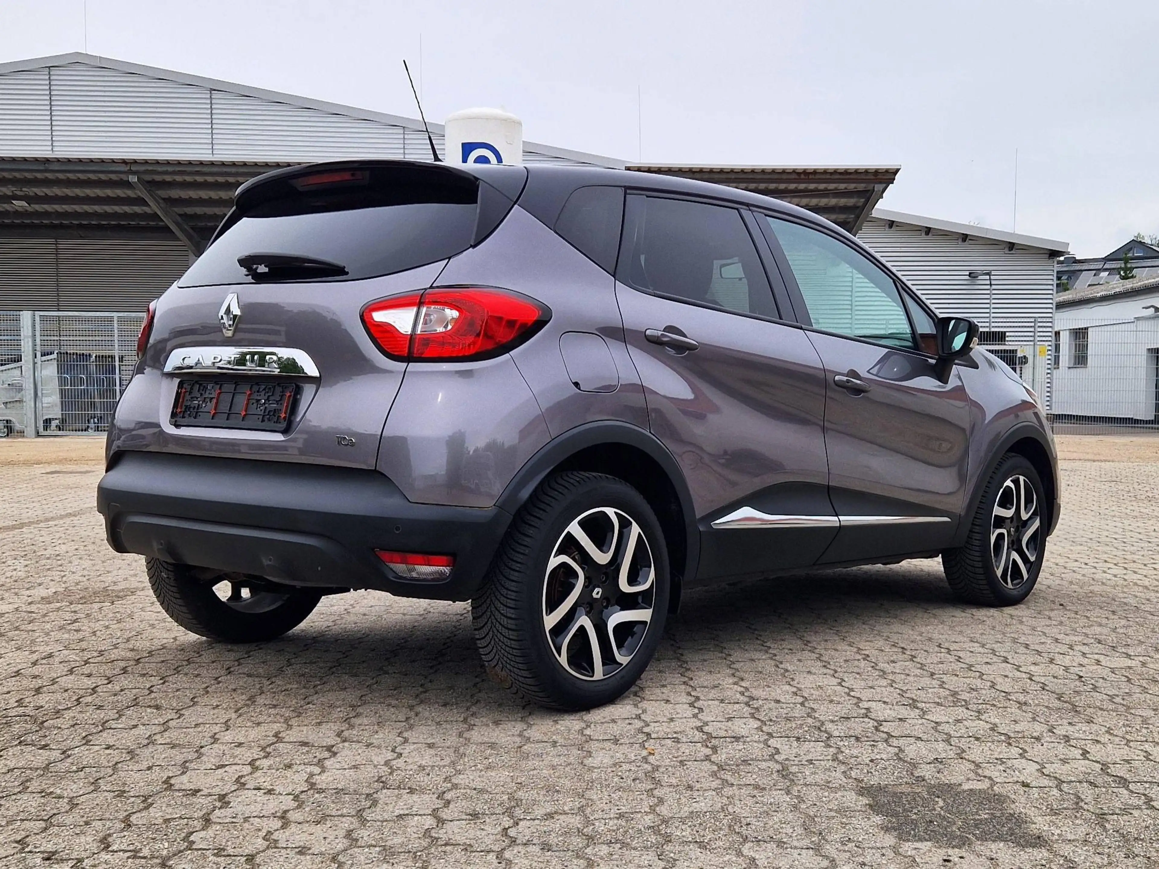 Renault Captur Luxe/2Hand/66000km/Automatik/Rückfahrcamera/ — photo 5