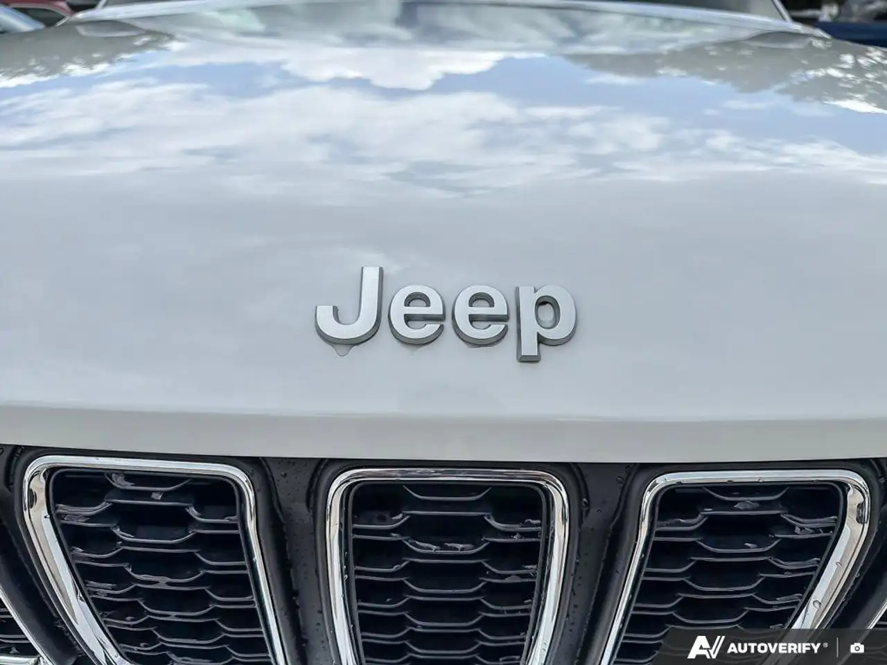 Jeep Grand Cherokee снимка Jeep Grand Cherokee