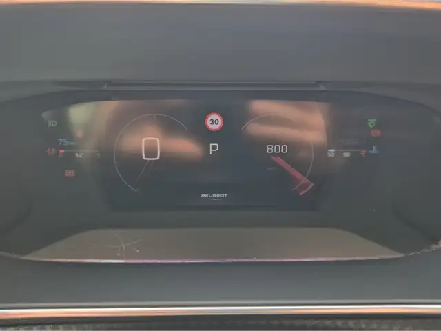 Peugeot 2008 view 15