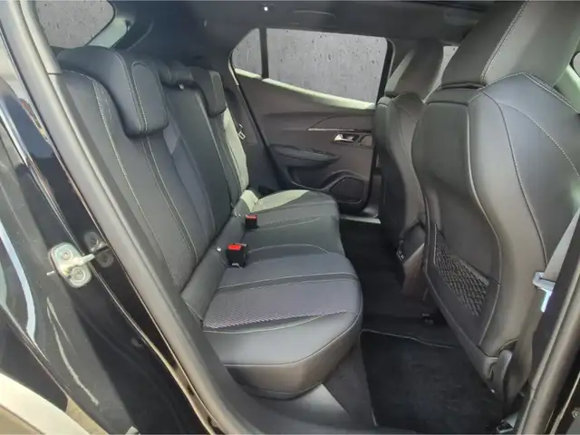 Peugeot 2008 view 14
