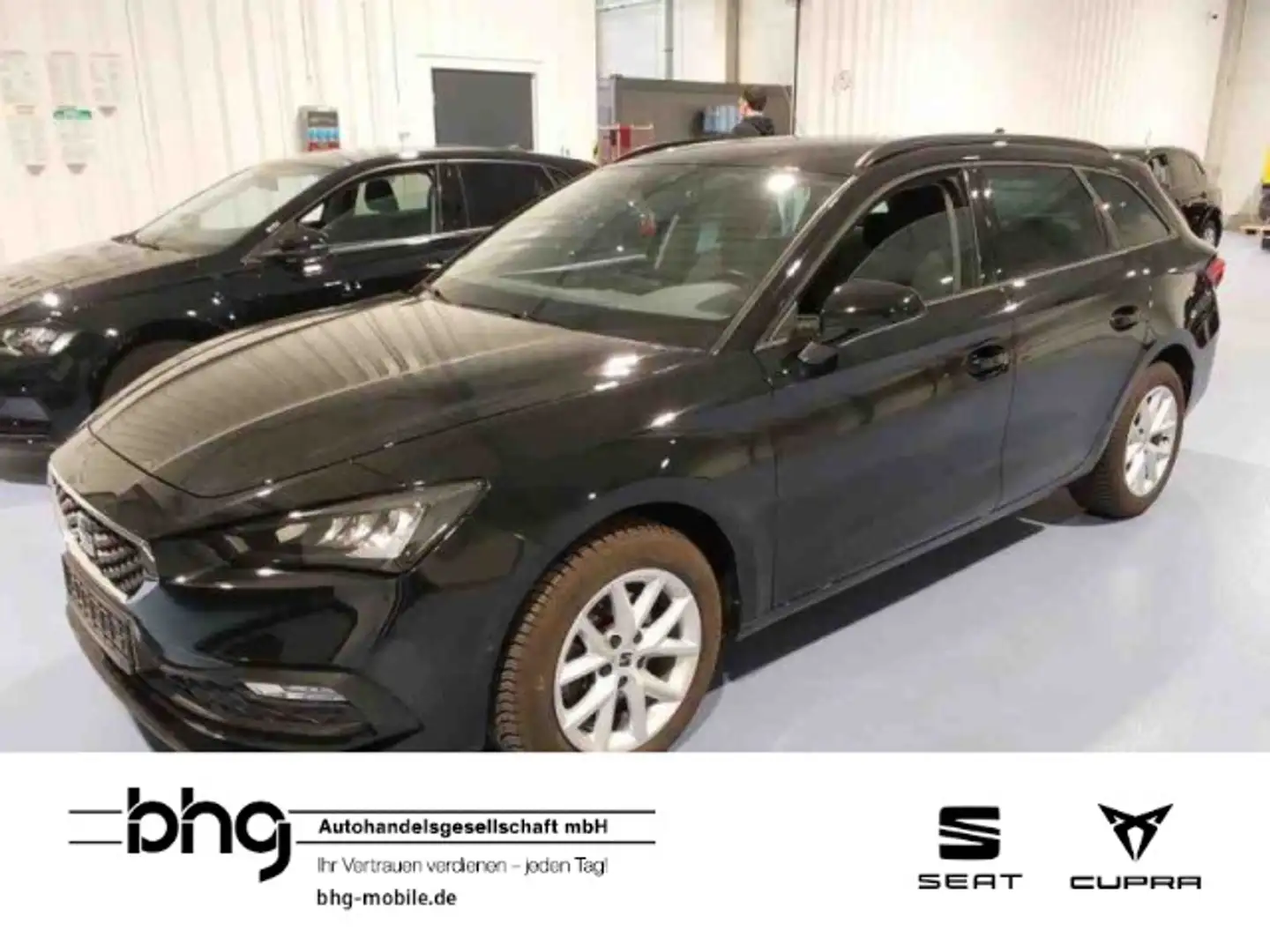 SEAT Leon Sportstourer 1.5 eTSI ACT OPF DSG Style Schwarz - 1