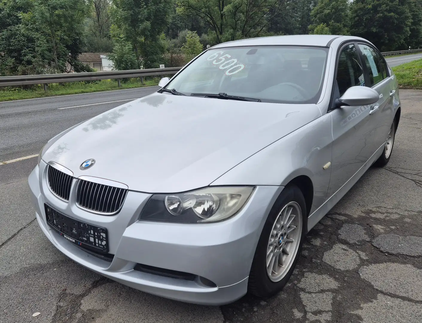 BMW 318 318i Klima Sitzhzg MFL PDC MP3 Alu E90 Silber - 1