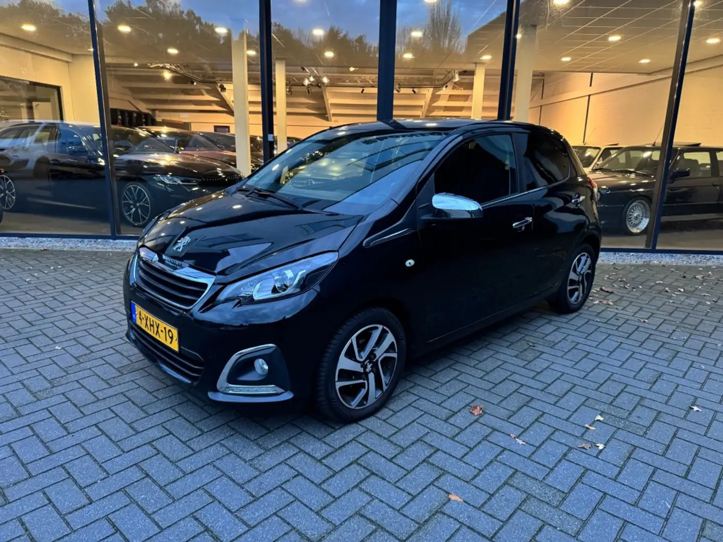 Peugeot 108 1.0e-Vti Allure ,Climate,Keyless,Camera,LmVelgen,E Noir - 1