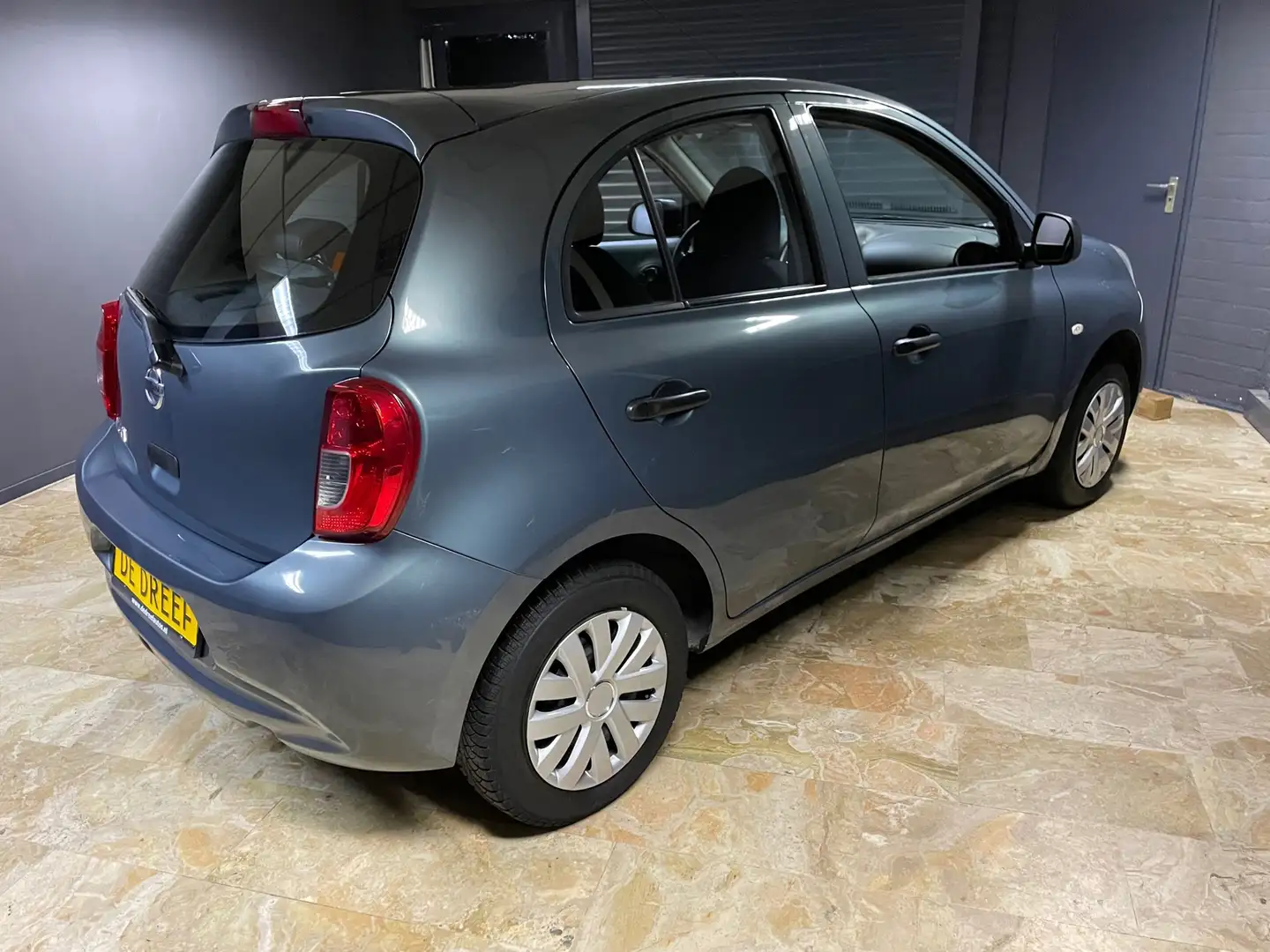 Nissan Micra Visa Airco Zeer Zuinig Grijs - 2