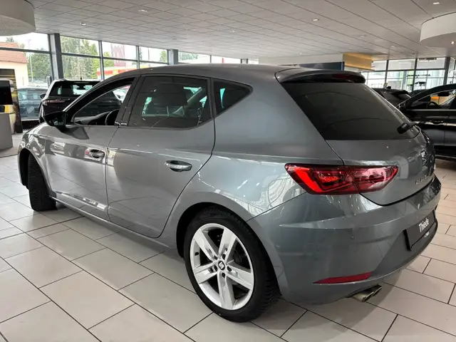 Seat Leon Leon view 9