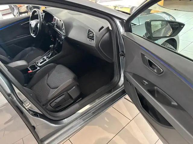 Seat Leon Leon view 14