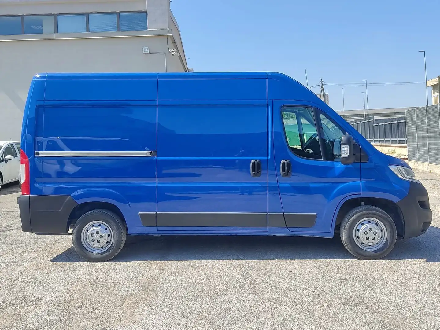 Citroen Jumper 33 L2H2 2.2 BLUEHDI FURG.P.MEDIO T.ALTO 3 PTI-2021 Blu/Azzurro - 2