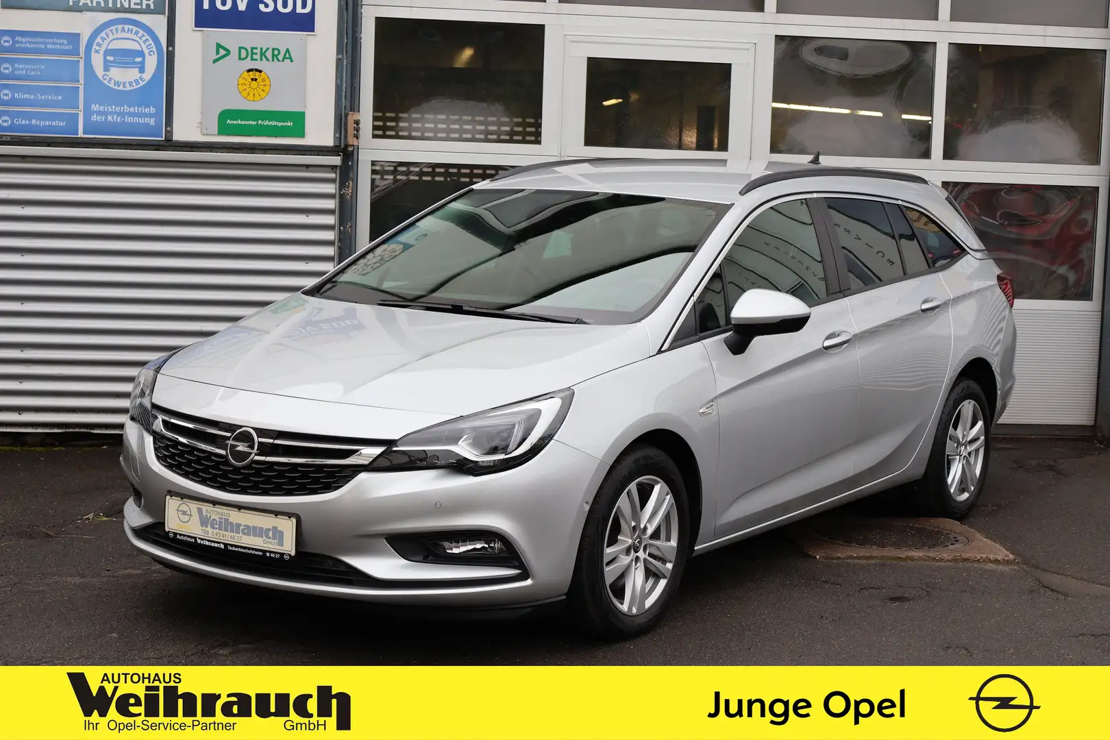 Opel Astra ST 1.6 Diesel AT Business+ACC+Matrix-LED+ Argento - 1