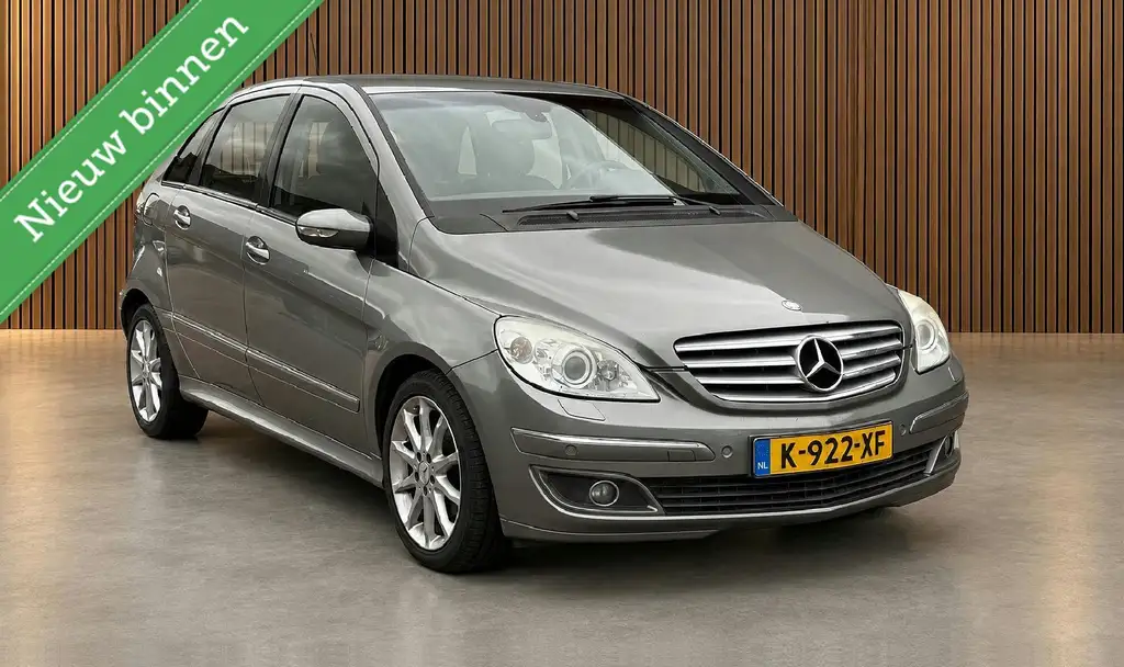 Mercedes-Benz B 200 2006 из Европы — купить под ключ