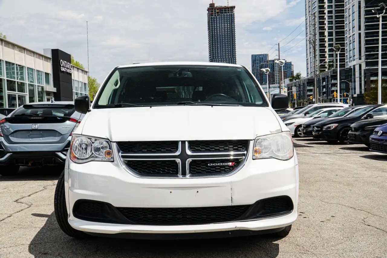 Dodge Grand Caravan снимка Dodge Grand Caravan
