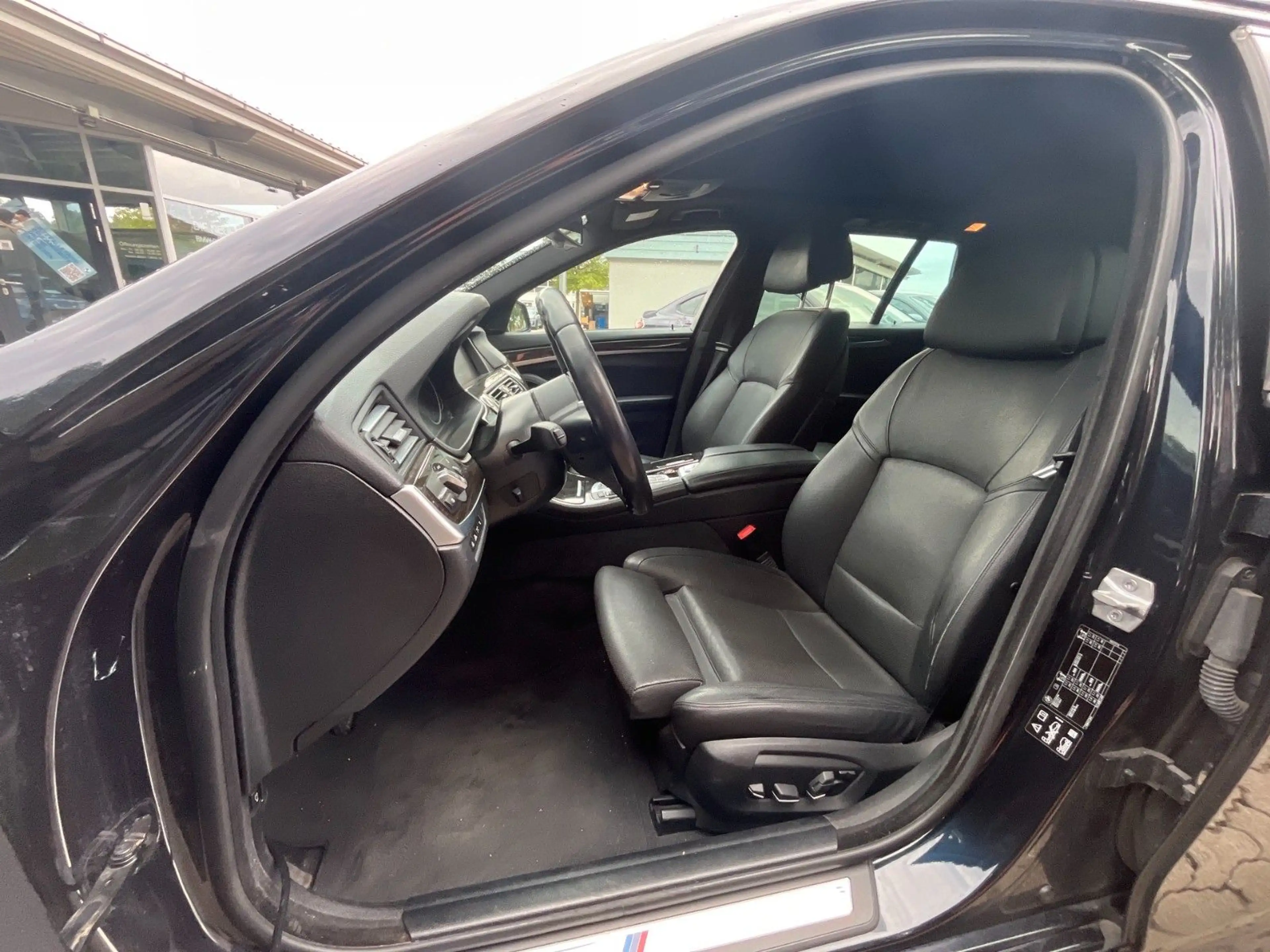 BMW 530 d xDrive°M Paket°Soft°H&K°Komfort°AHK — photo 10